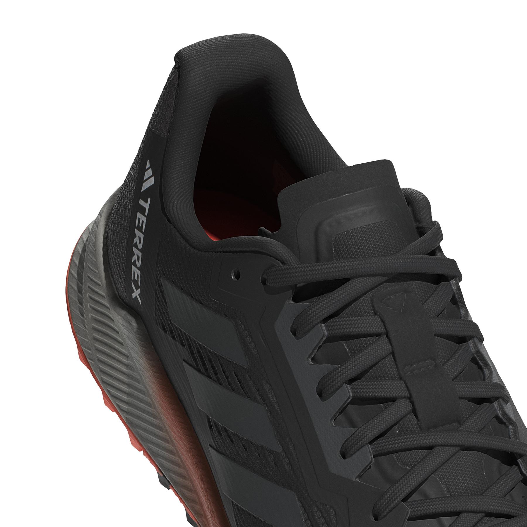 product/a/d/adidas_ig8018_8_footwear_photography_detail_view_1_white.jpg