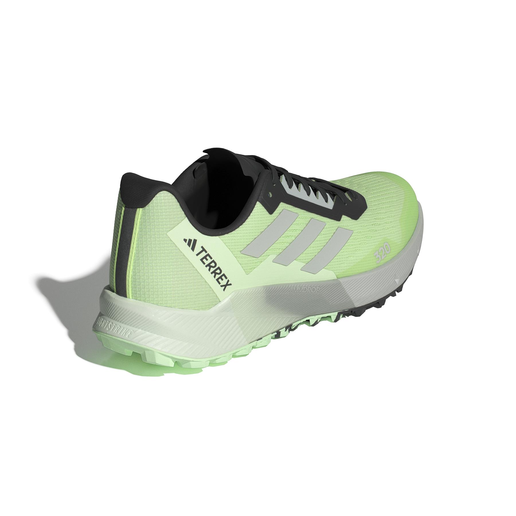 product/a/d/adidas_ig8019_7_footwear_photography_back_lateral_top_view_white.jpg