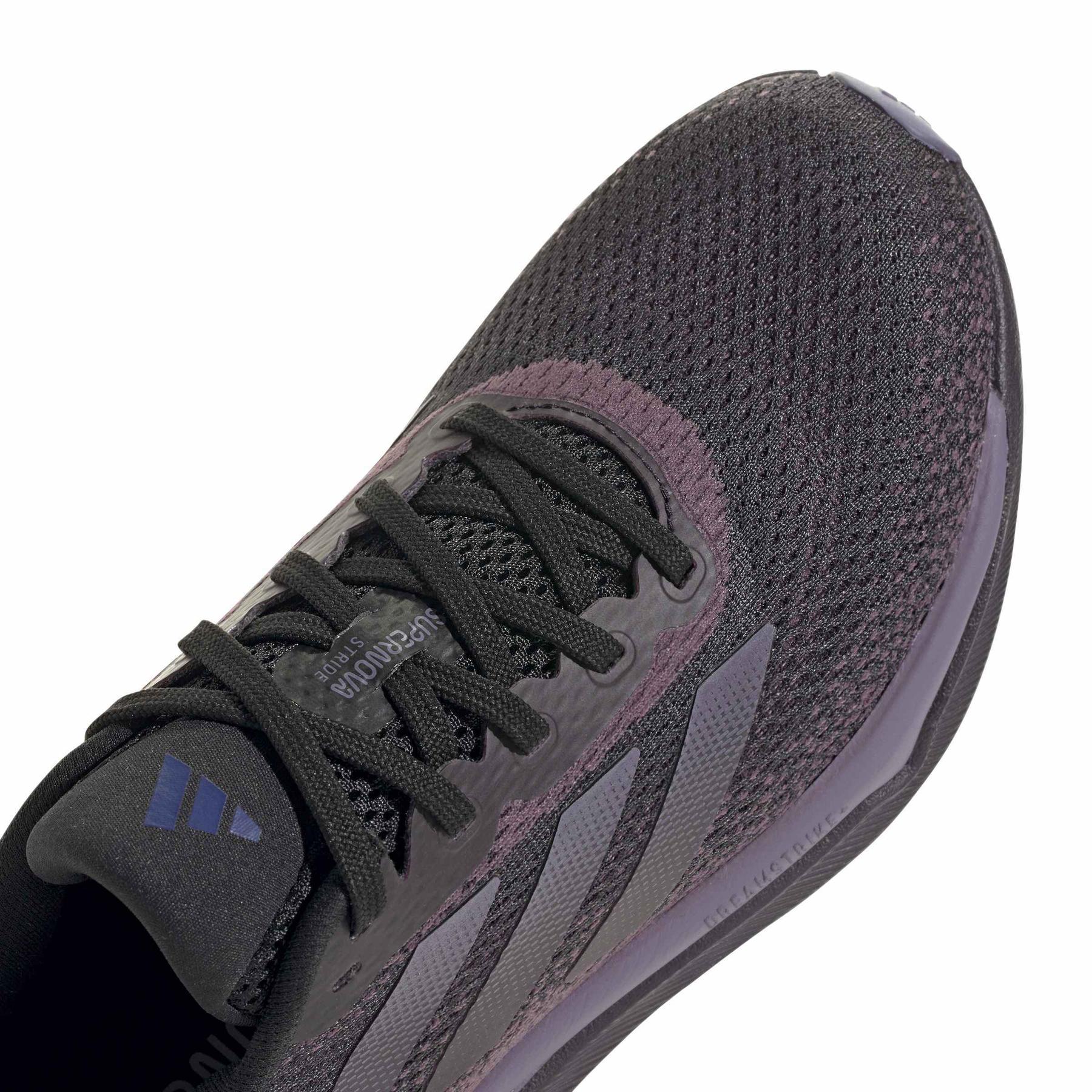 product/a/d/adidas_ig8290_8_footwear_photography_detail_view_1_white-nw091625.jpg