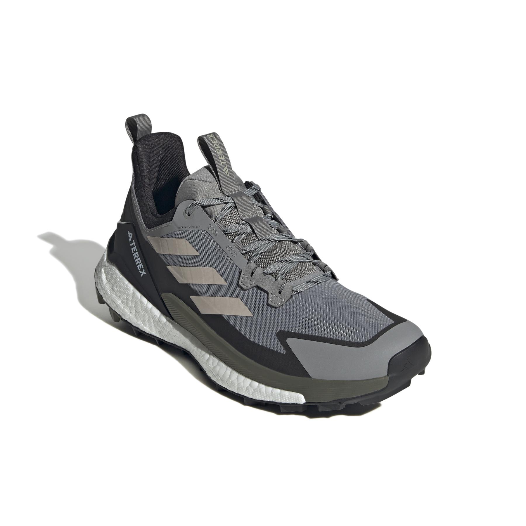 product/a/d/adidas_ig8881_6_footwear_photography_front_lateral_top_view_white.jpg