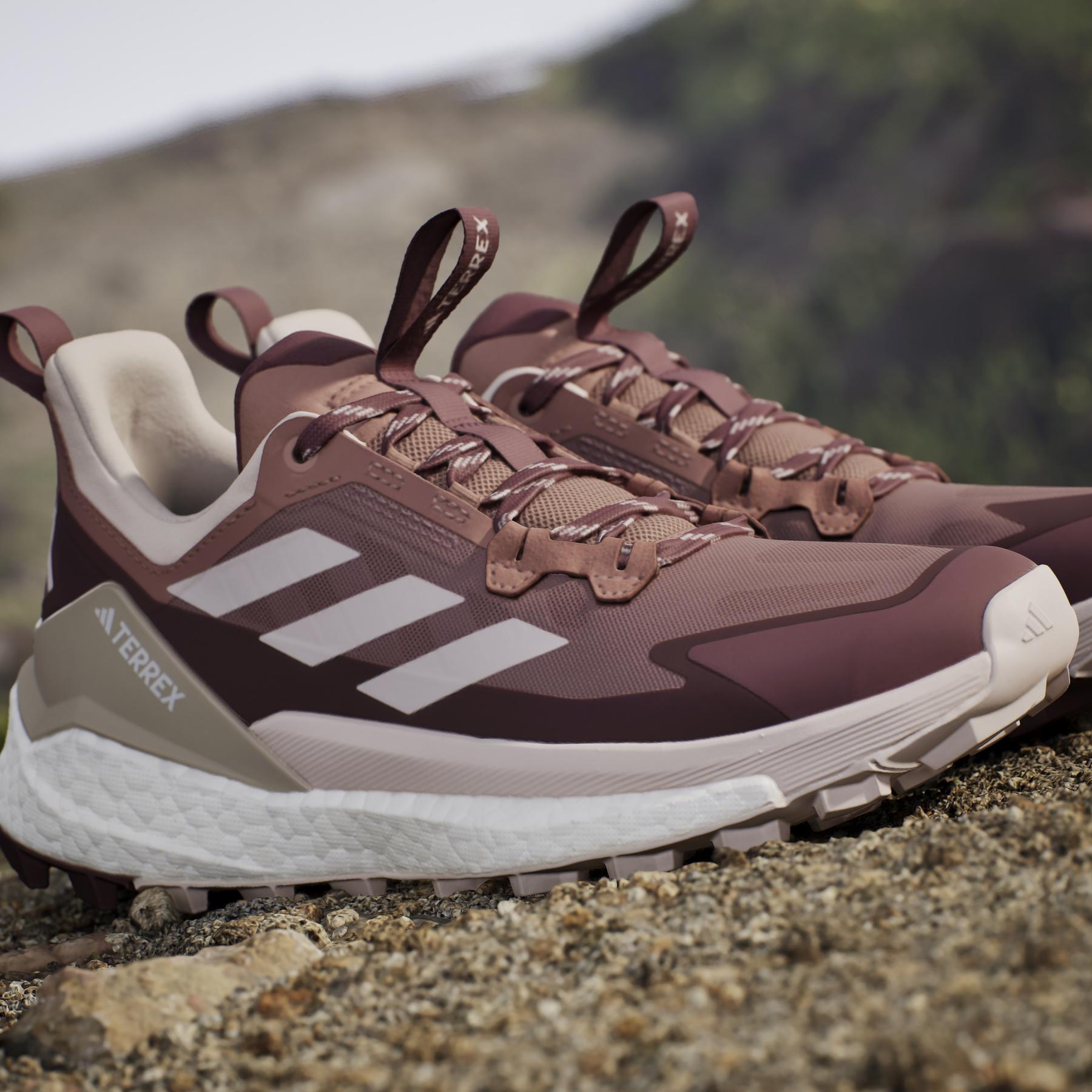 product/a/d/adidas_ih0614_22_footwear_photography_heromrktng_view_9-nw091625.jpg