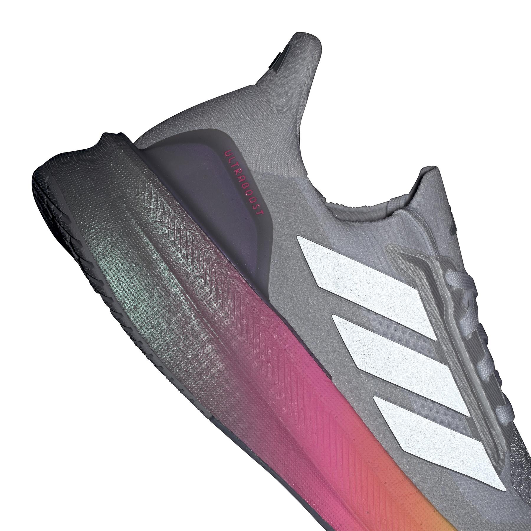 product/a/d/adidas_ih0638_12_footwear_photography_reflective_detail_white.jpg