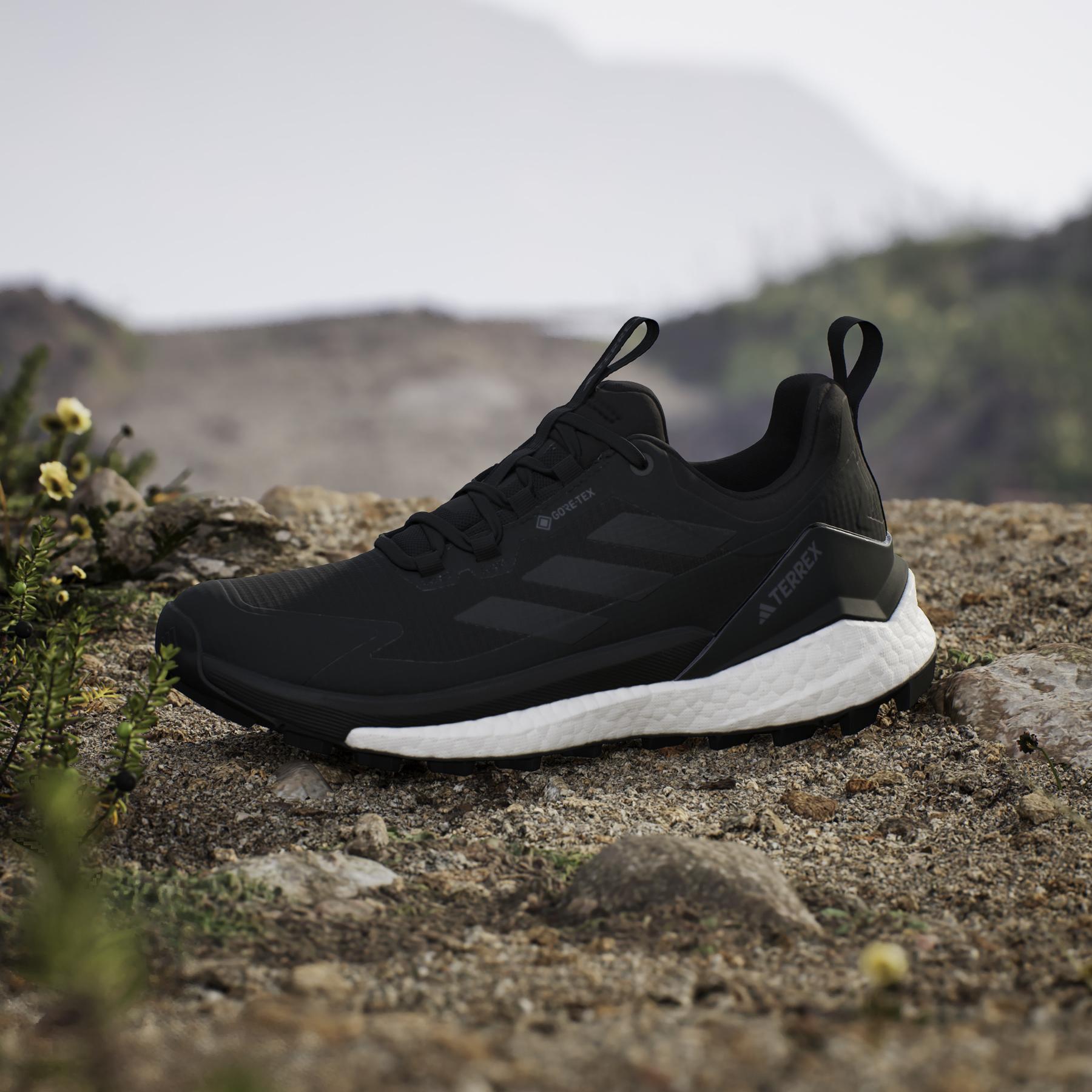 product/a/d/adidas_ih0671_22_footwear_photography_heromrktng_view_7.jpg