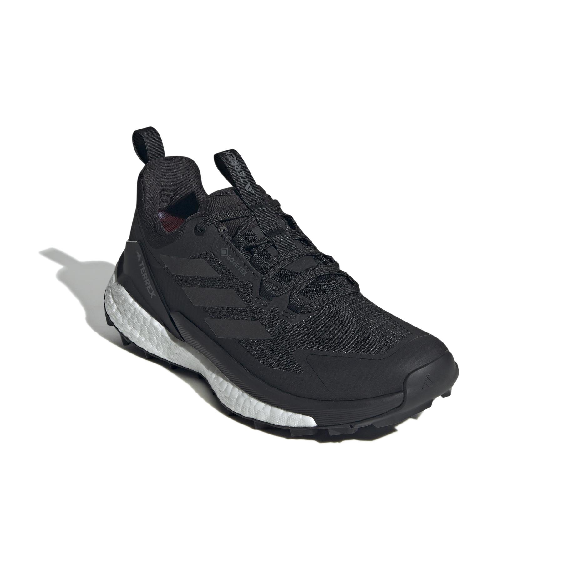 product/a/d/adidas_ih0671_6_footwear_photography_front_lateral_top_view_white.jpg