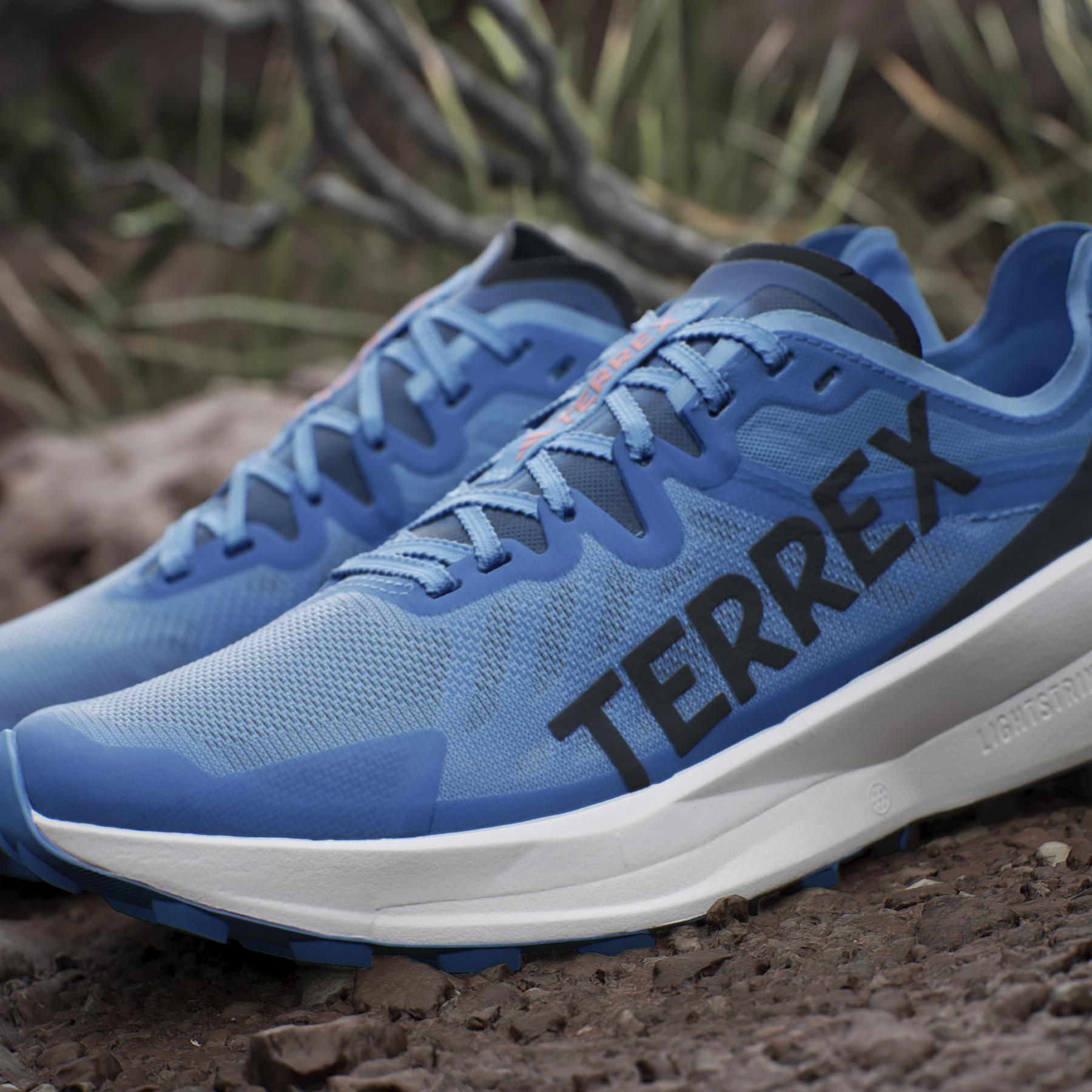 product/a/d/adidas_ih0980_22_footwear_photography_heromrktng_view_9.jpg
