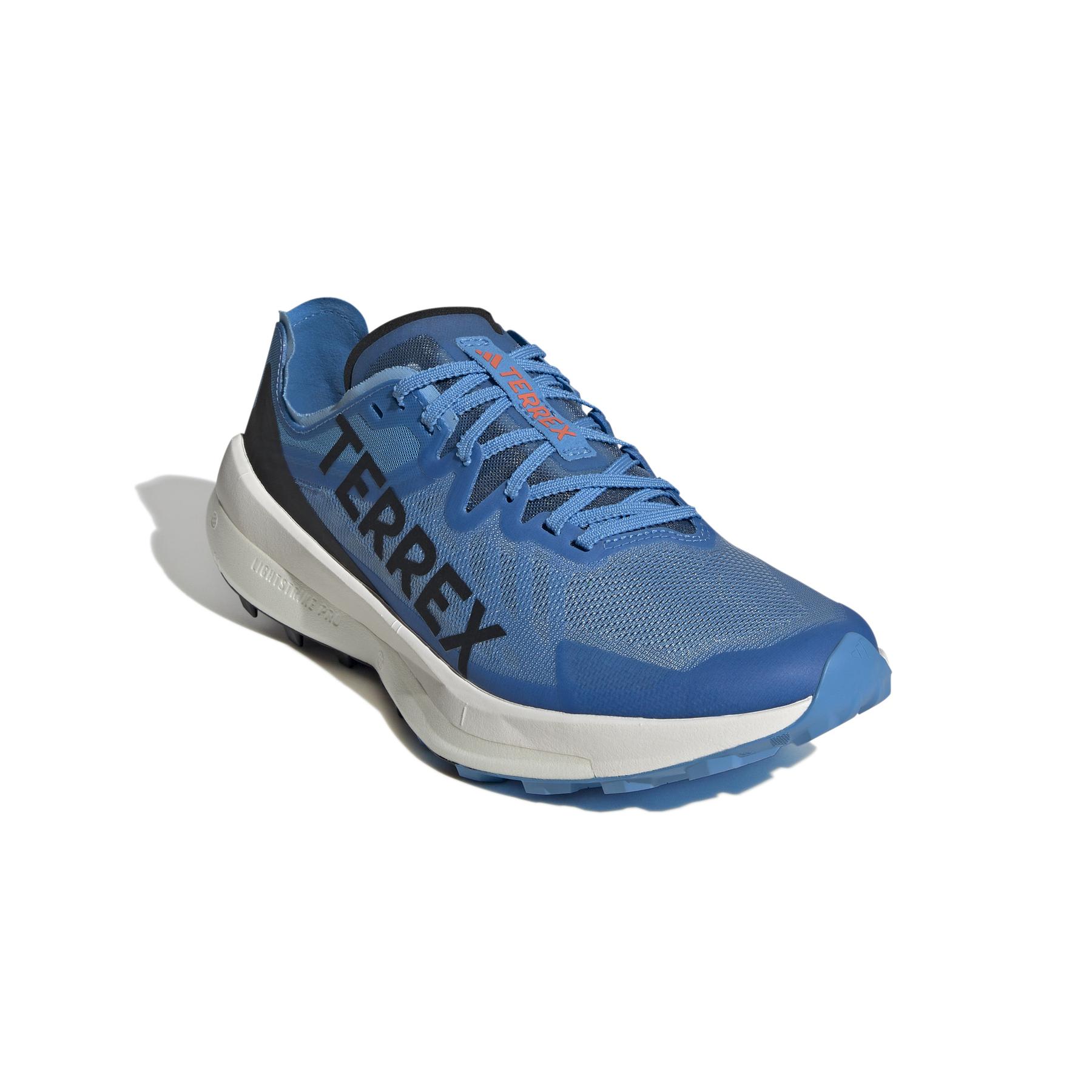 product/a/d/adidas_ih0980_6_footwear_photography_front_lateral_top_view_white.jpg