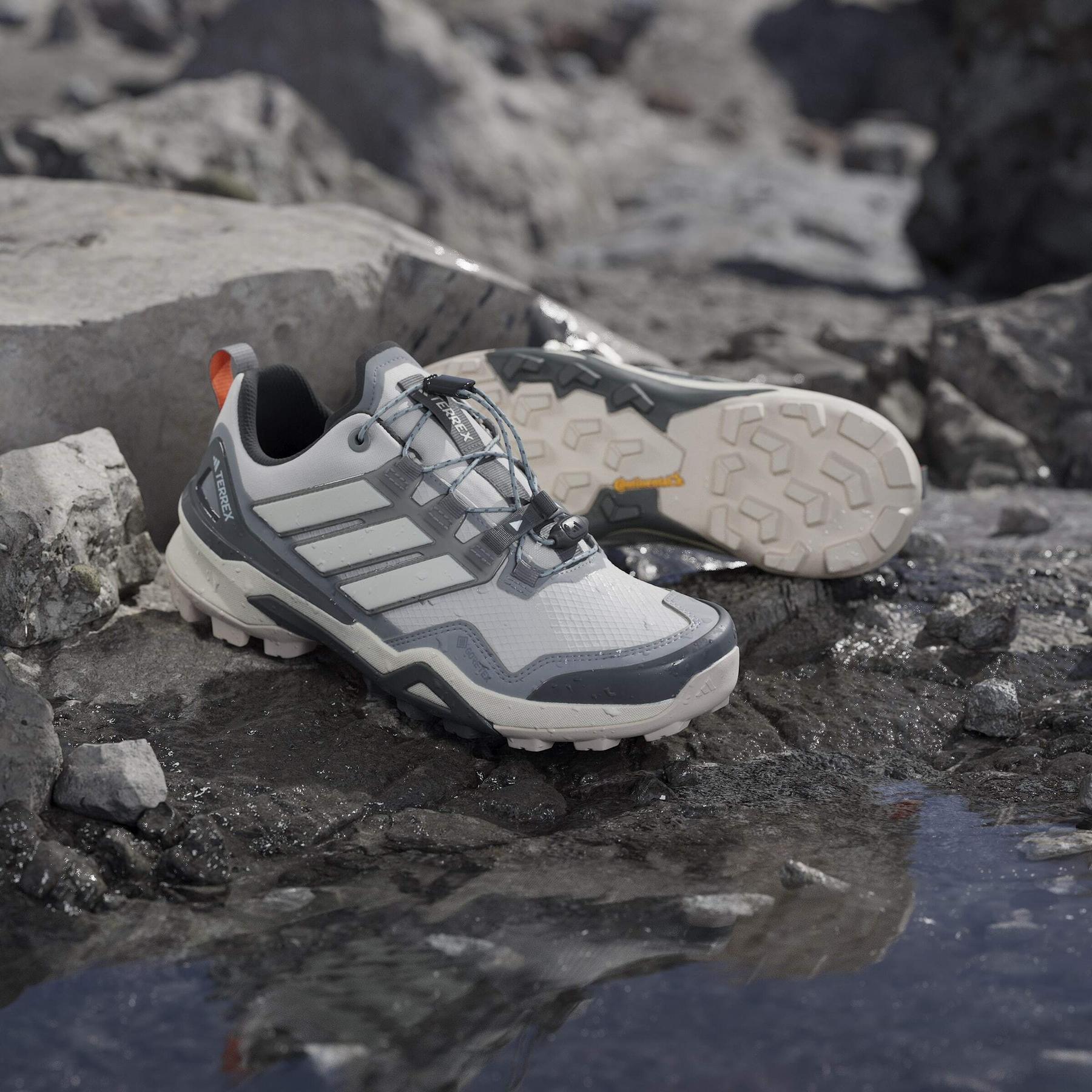 product/a/d/adidas_ih1099_20_footwear_photography_heromrktng_view_8-nw091625.jpg