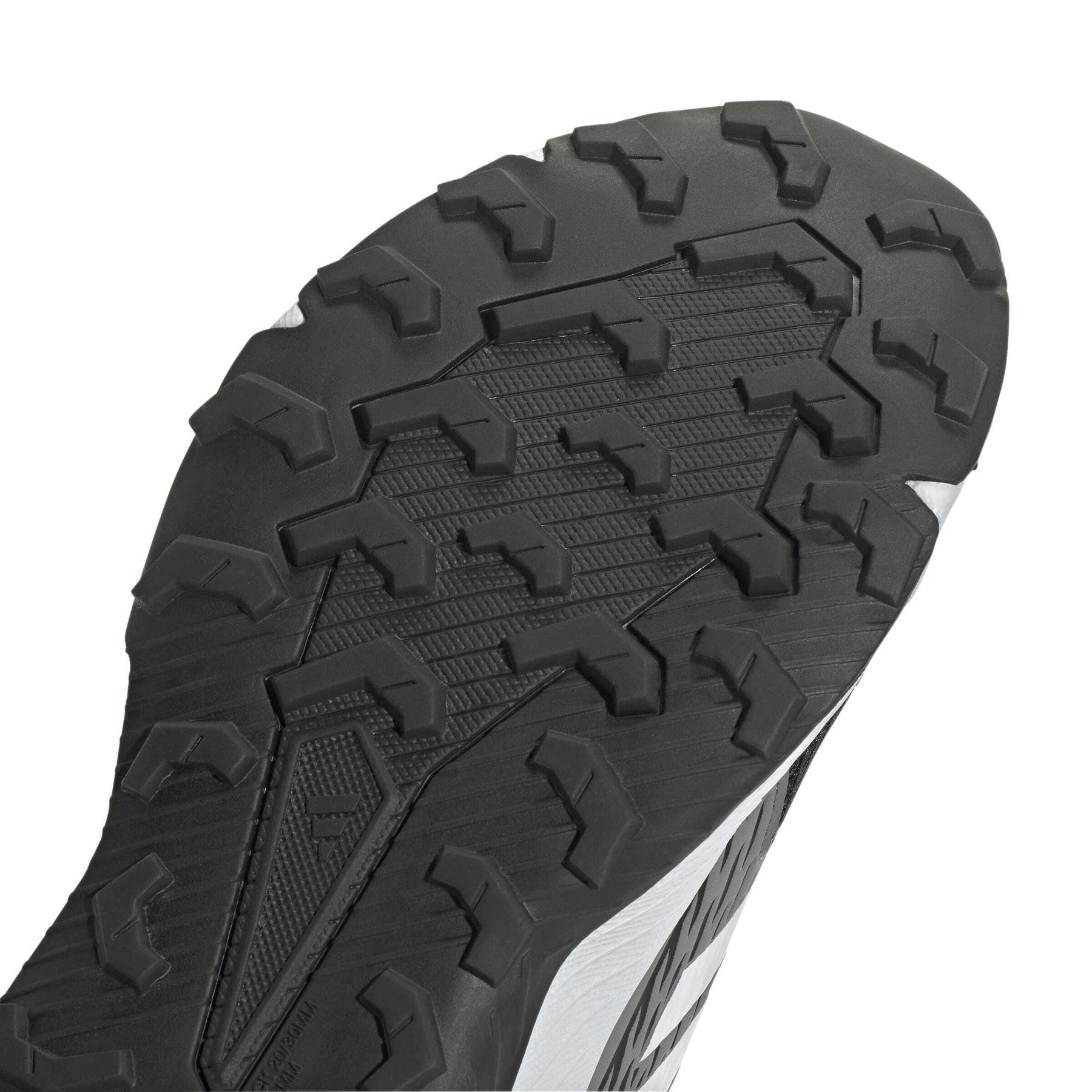 product/a/d/adidas_ih2937_9_footwear_photography_detail_view_2_white-nw091625.jpg