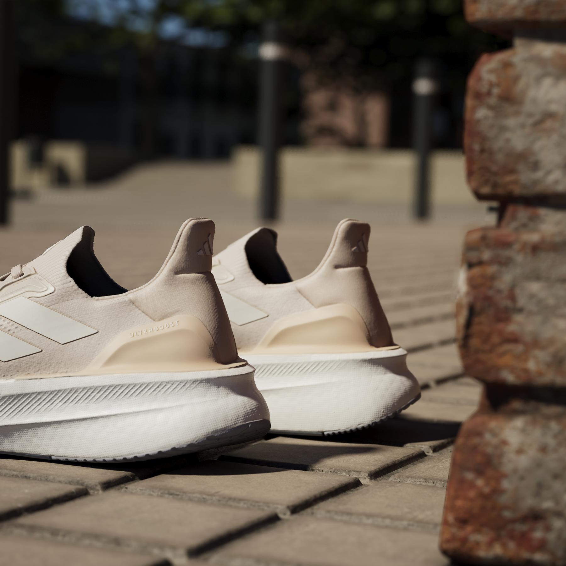 product/a/d/adidas_ih3104_25_footwear_photography_heromrktng_view_10-nw091625.jpg