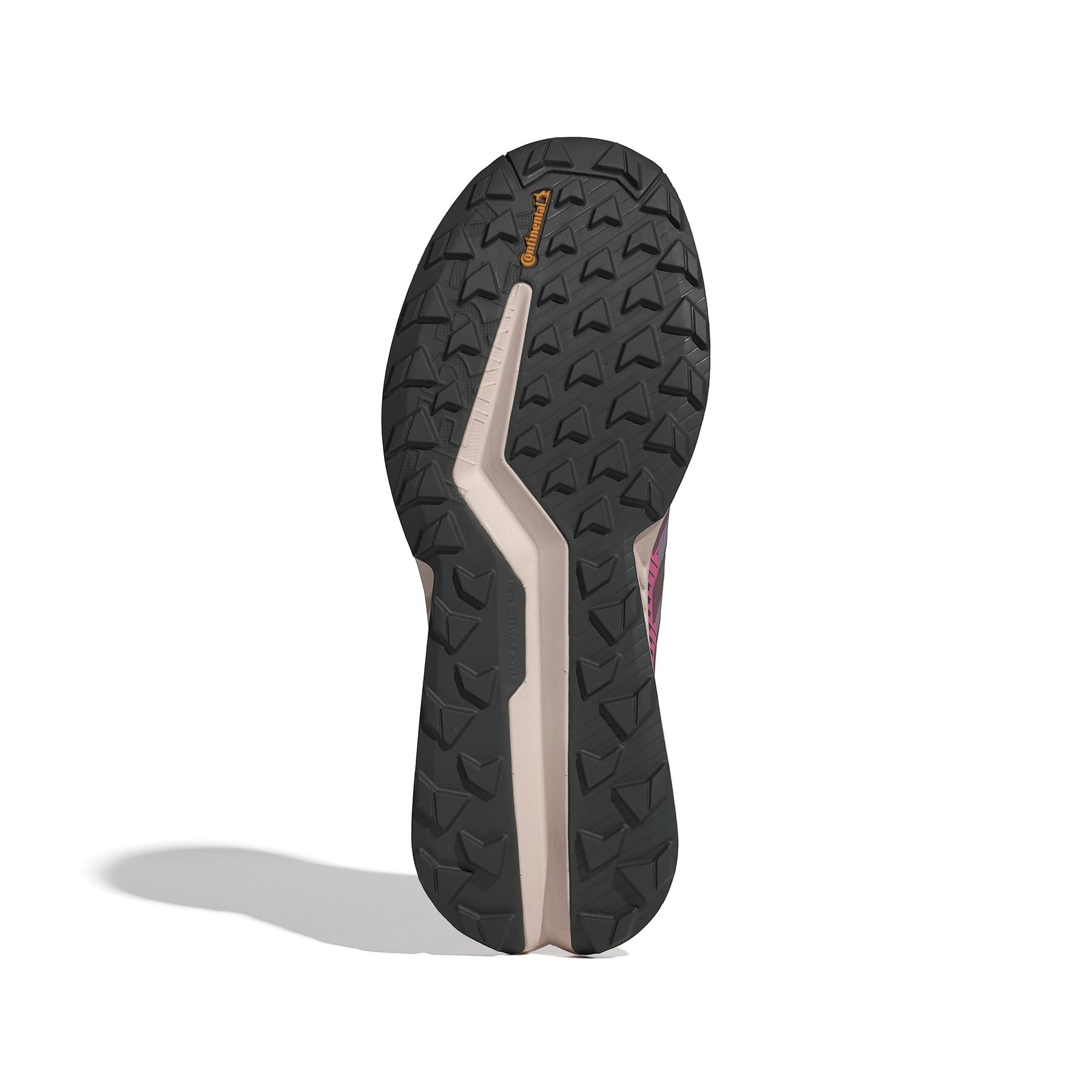 product/a/d/adidas_ih3446_4_footwear_photography_bottom_view_white.jpg