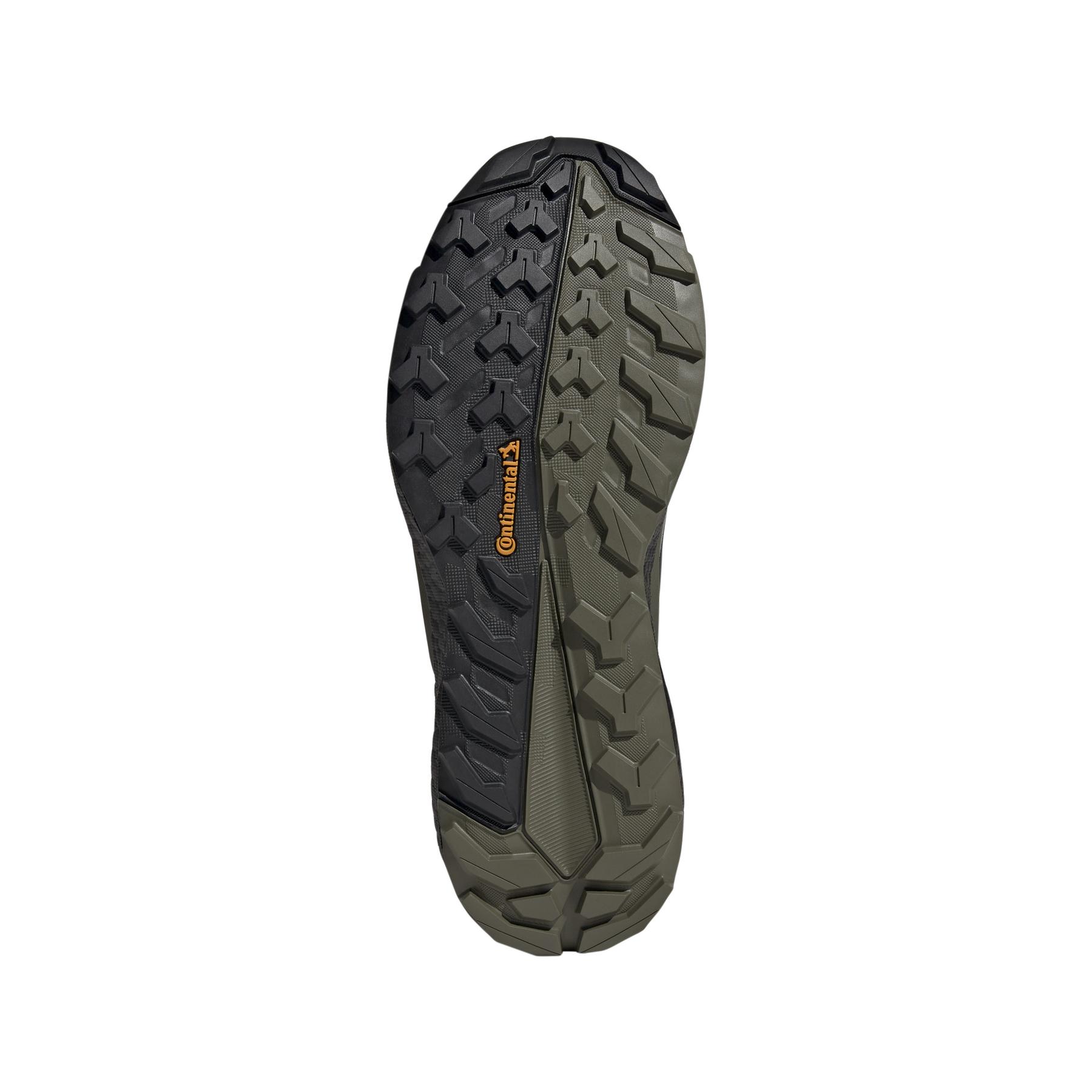 product/a/d/adidas_ih3526_cblack-carbon-olistr_4.jpg