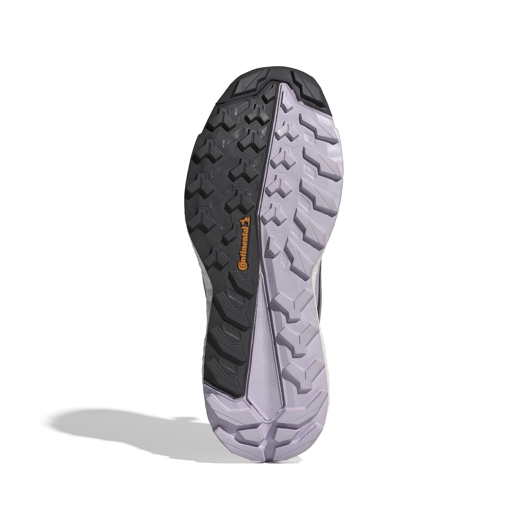 product/a/d/adidas_ih3540_4_footwear_photography_bottom_view_white.jpg