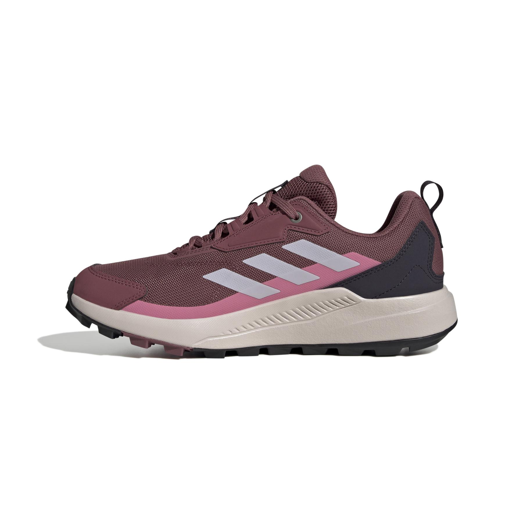 product/a/d/adidas_ih3549_5_footwear_photography_side_medial_center_view_white.jpg