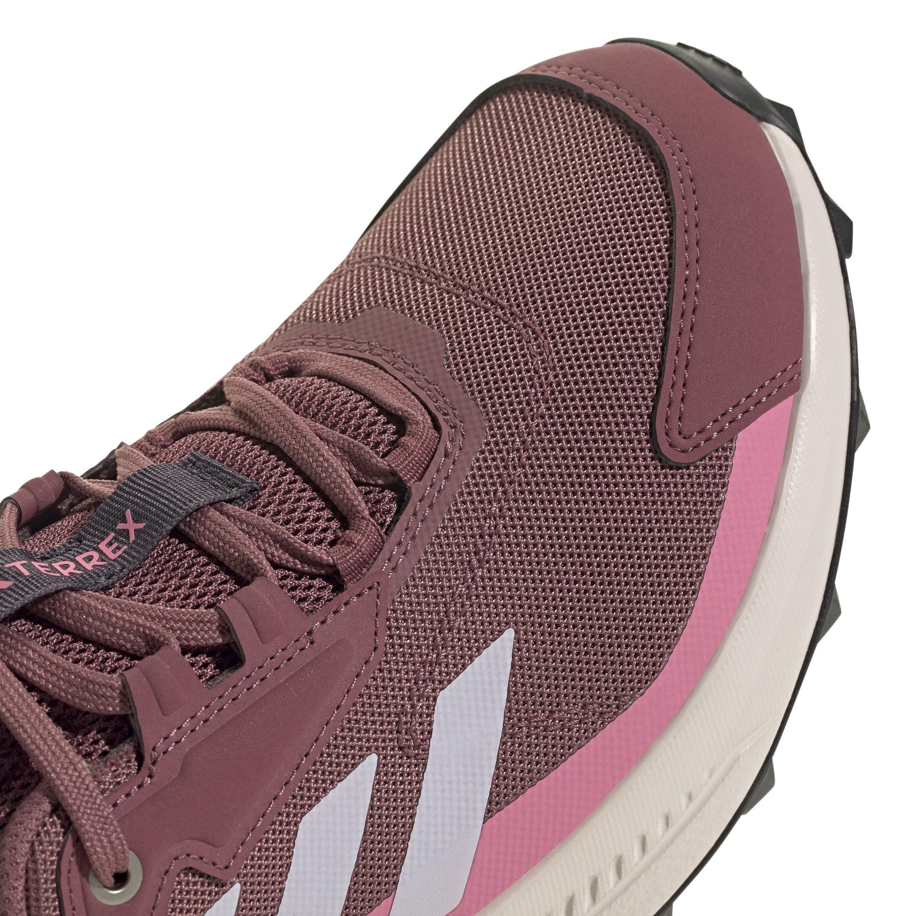 product/a/d/adidas_ih3549_9_footwear_photography_detail_view_2_white.jpg