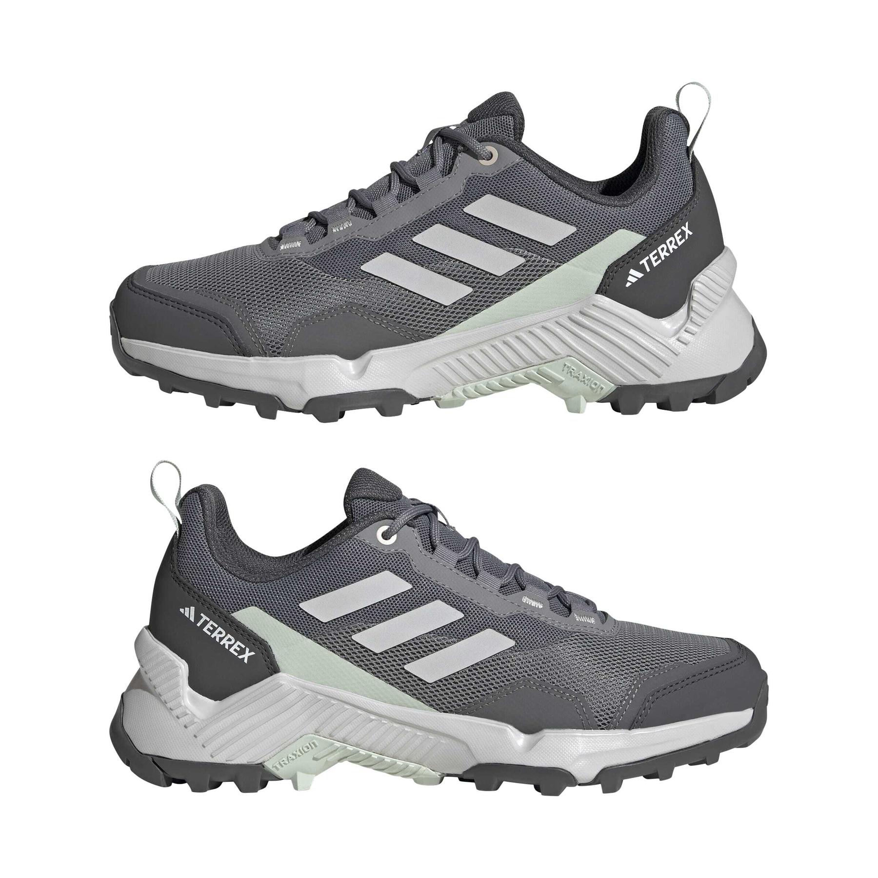 product/a/d/adidas_ih3589_10_footwear_photography_mirrored_pair_view_white-nw091625.jpg