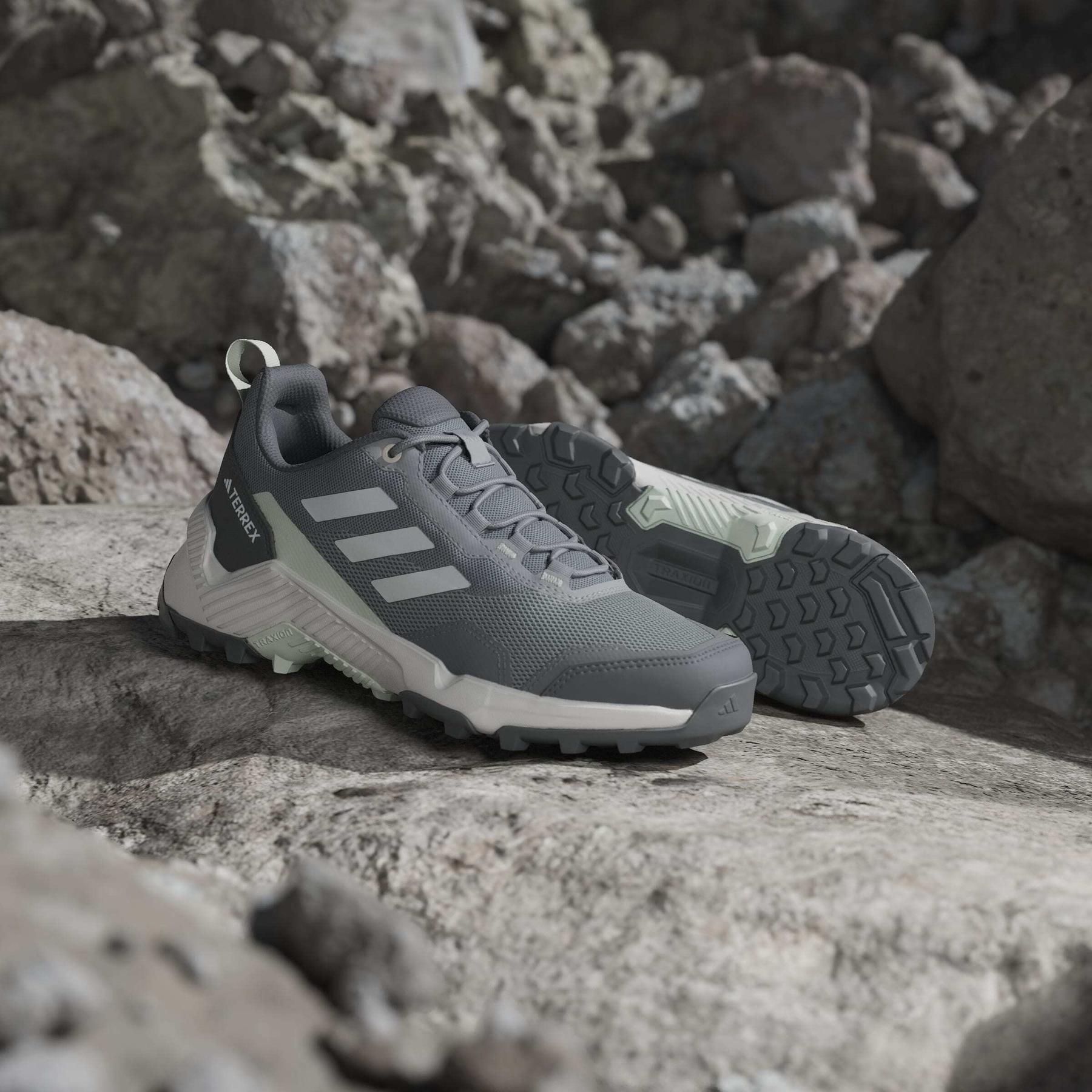 product/a/d/adidas_ih3589_21_footwear_photography_heromrktng_view_8-nw091625.jpg