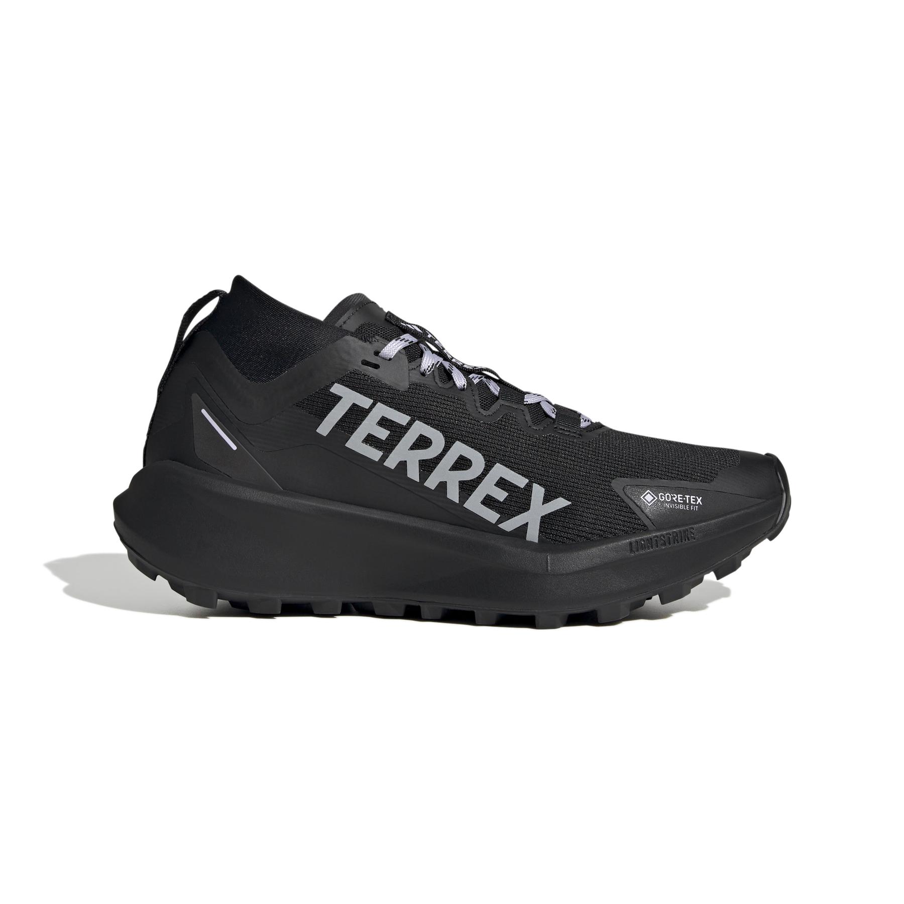 product/a/d/adidas_ih5358_1_footwear_photography_side_lateral_center_view_white-nw091625.jpg