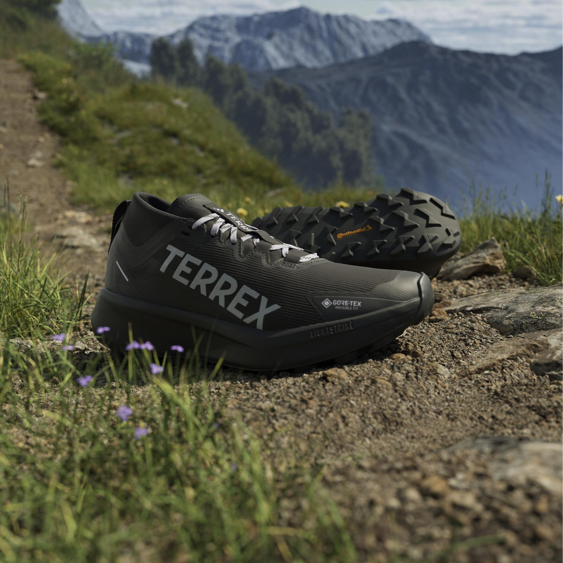 product/a/d/adidas_ih5358_23_footwear_photography_heromrktng_view_8-nw091625.jpg