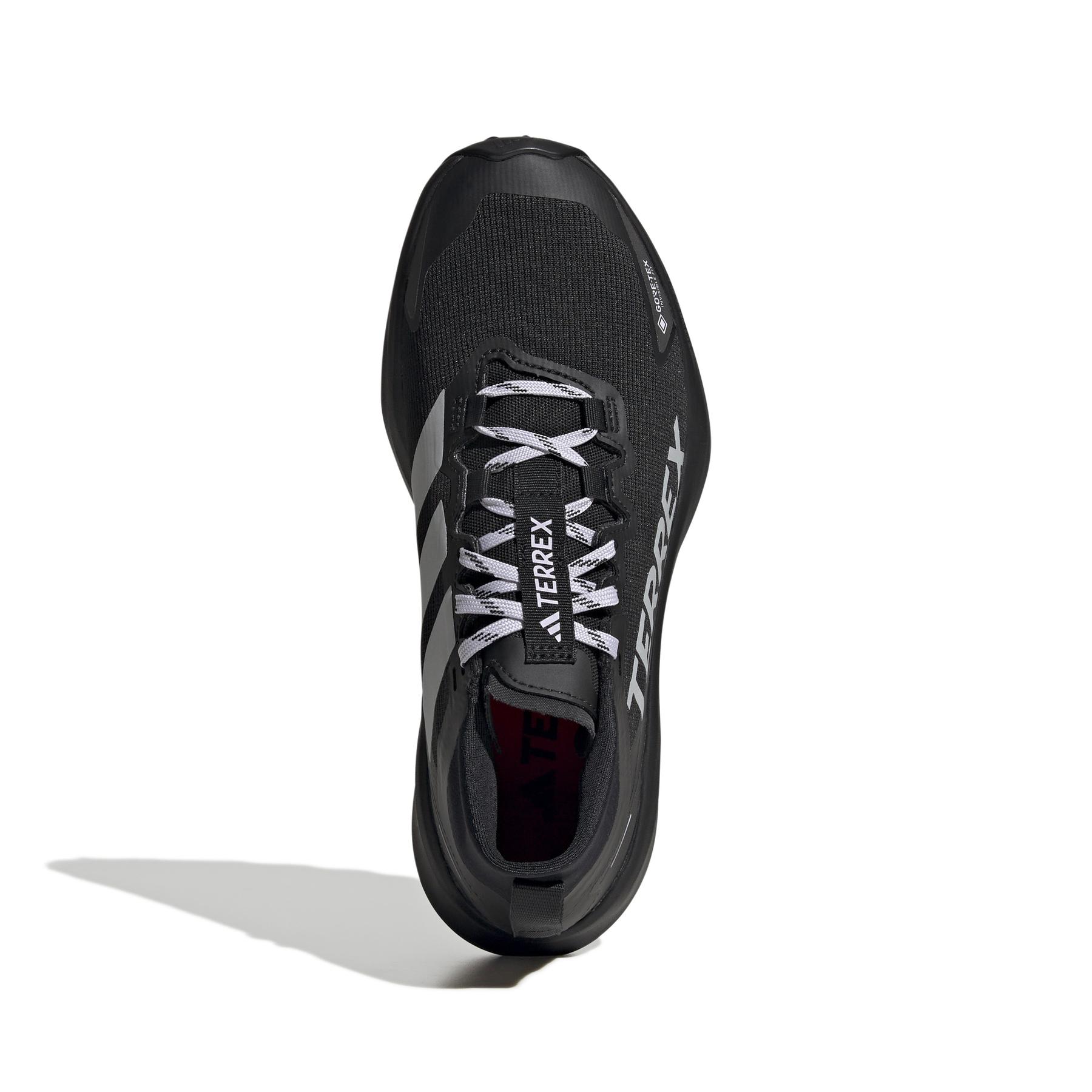 product/a/d/adidas_ih5358_3_footwear_photography_top_portrait_view_white-nw091625.jpg