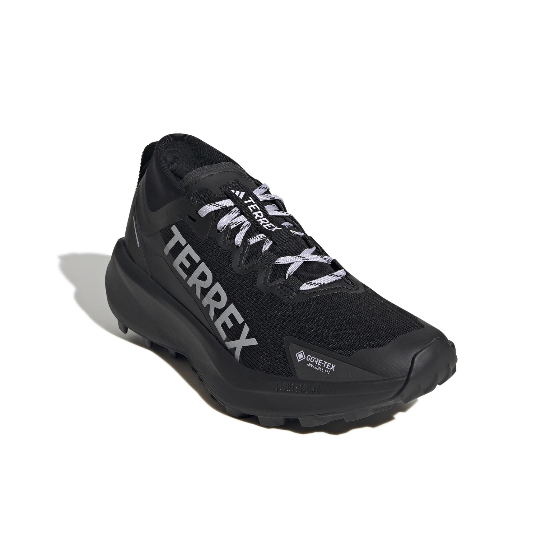 product/a/d/adidas_ih5358_6_footwear_photography_front_lateral_top_view_white-nw091625.jpg