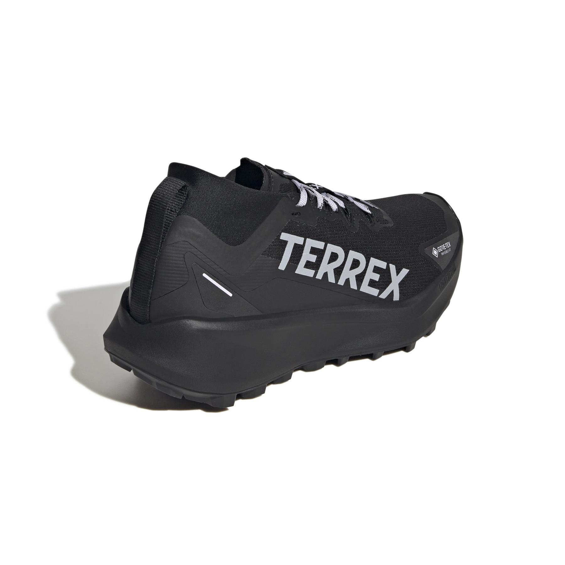 product/a/d/adidas_ih5358_7_footwear_photography_back_lateral_top_view_white-nw091625.jpg