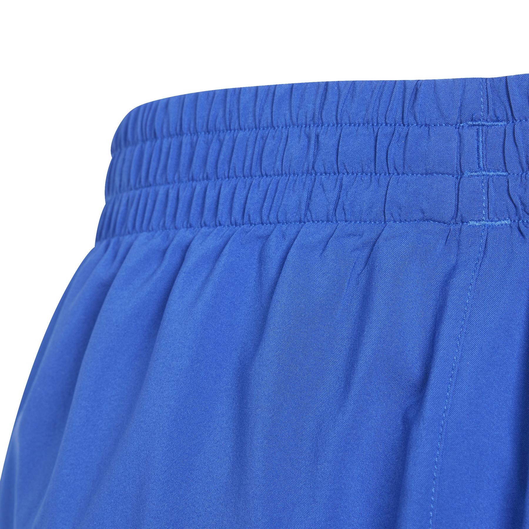 product/a/d/adidas_in8677_6_apparel_photography_detail_view_3_white.jpg