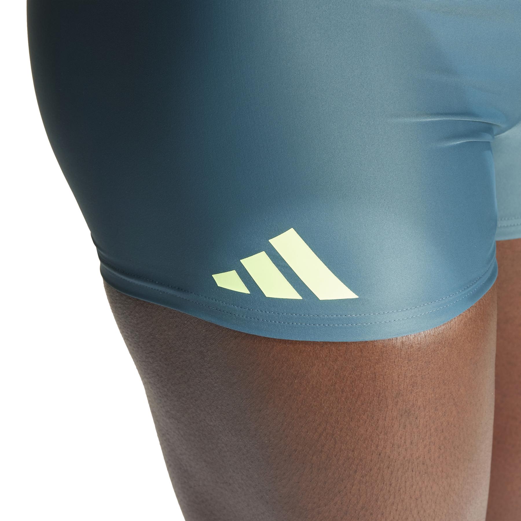 product/a/d/adidas_iu1879_6_apparel_on_model_detail_view_1_white.jpg