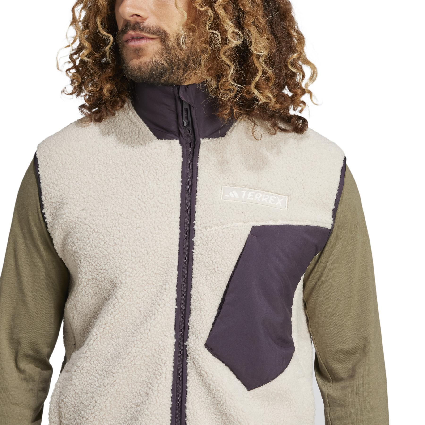 product/a/d/adidas_iw0239_9_apparel_on_model_detail_view_2_white.jpg