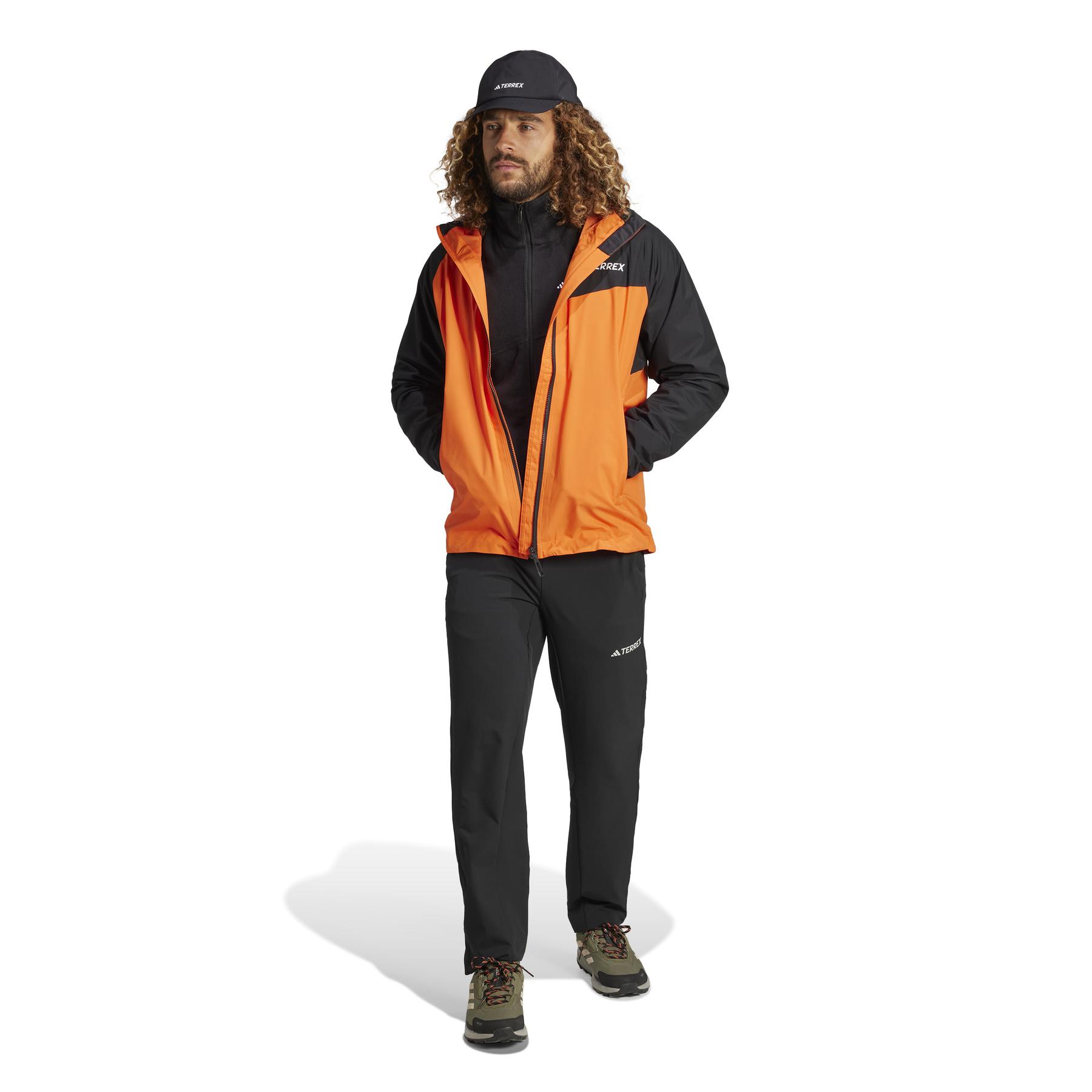 product/a/d/adidas_iw8883_7_apparel_on_model_standard_outfit_view_white.jpg