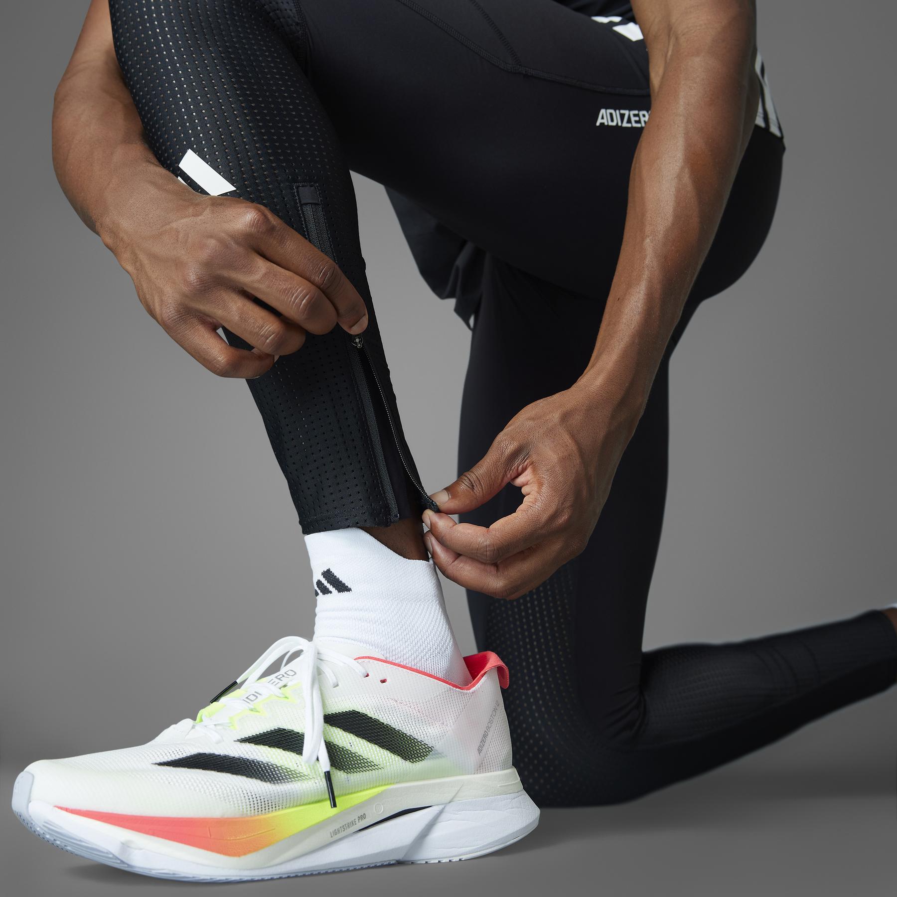 product/a/d/adidas_ix8984_black_3.jpg