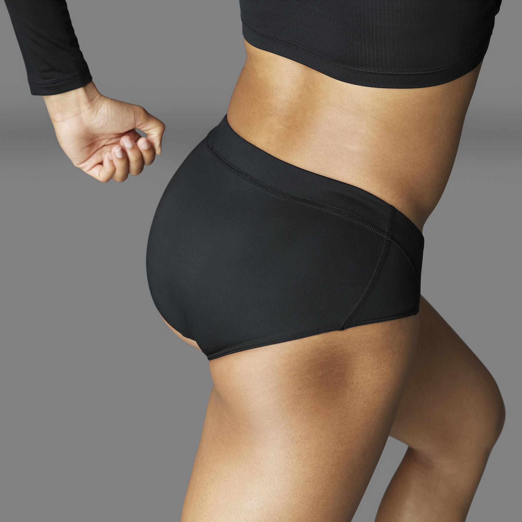 product/a/d/adidas_iy5502_16_apparel_photography_heromrktng_view_8.jpg