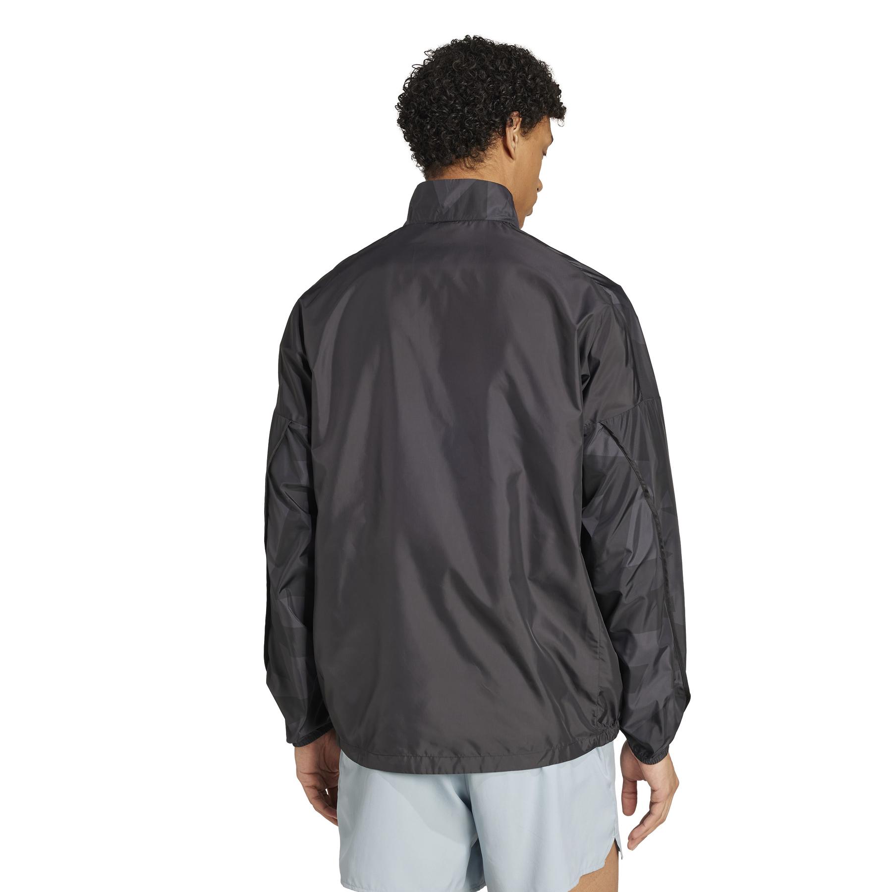product/a/d/adidas_jd8428_black-carbon_3.jpg
