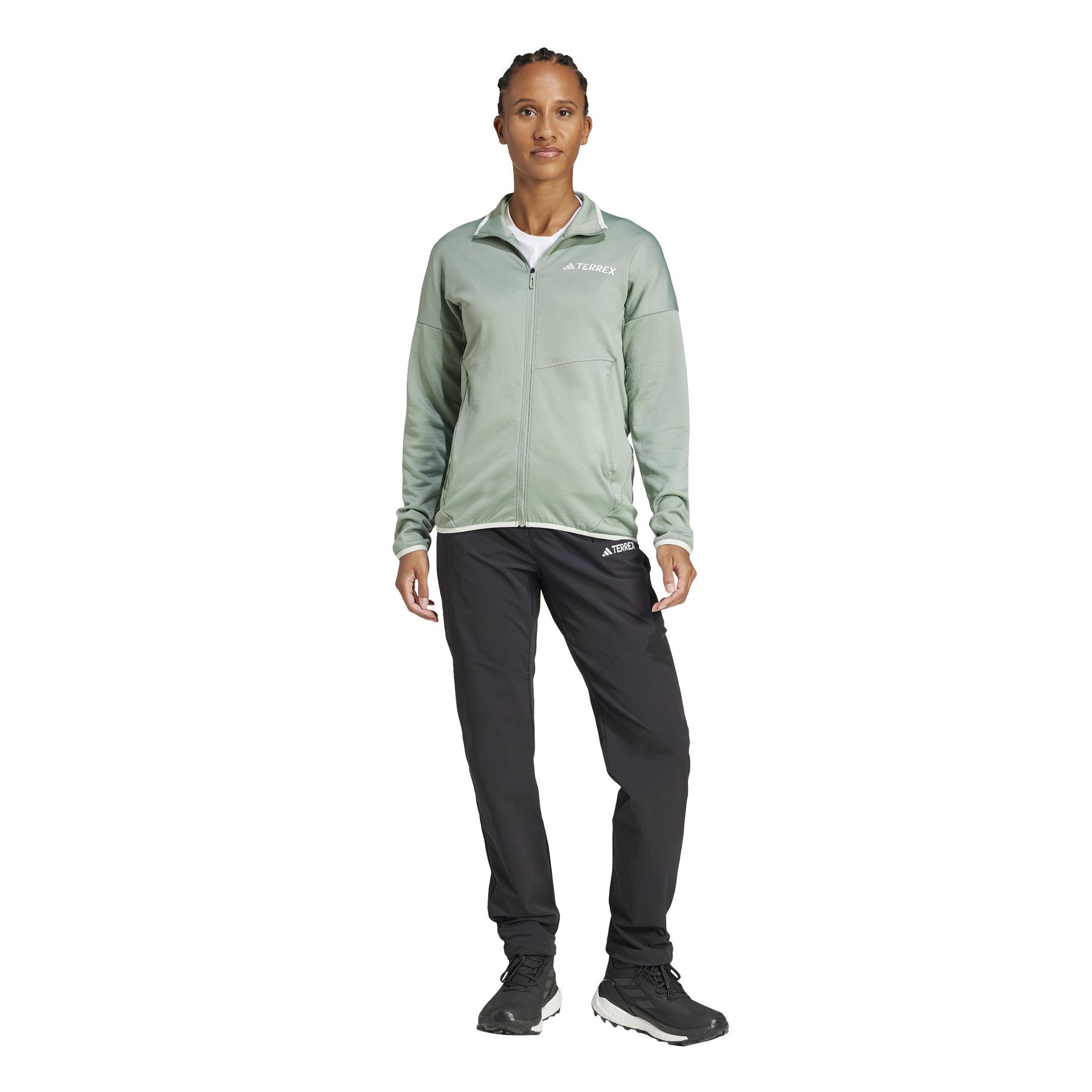 product/a/d/adidas_je1362_silgrn_5.jpg