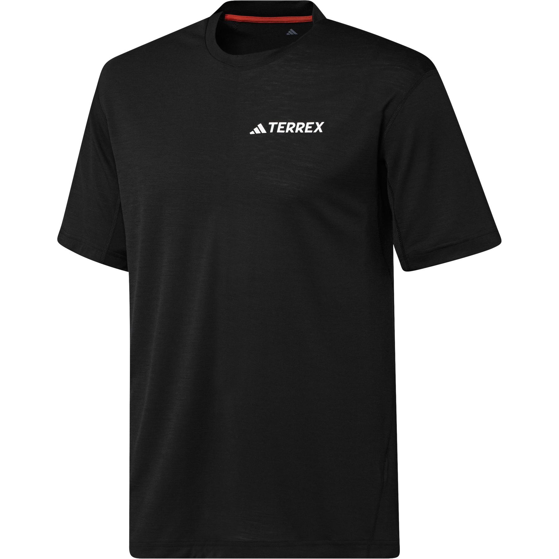 product/a/d/adidas_je6988_black_1.jpg