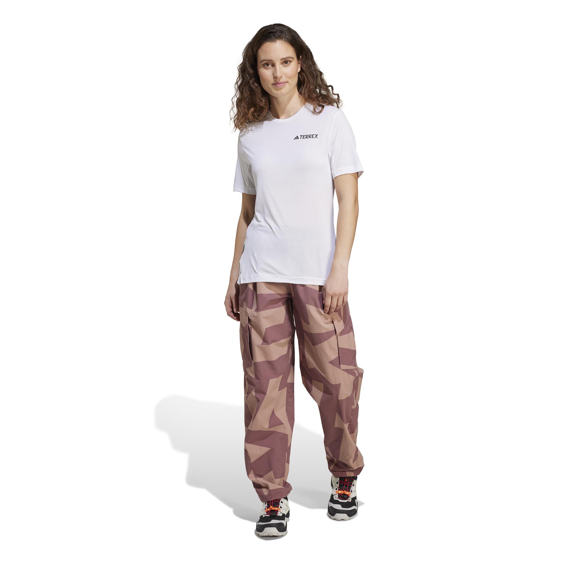 product/a/d/adidas_je9430_5_apparel_on_model_standard_outfit_view_white.jpg
