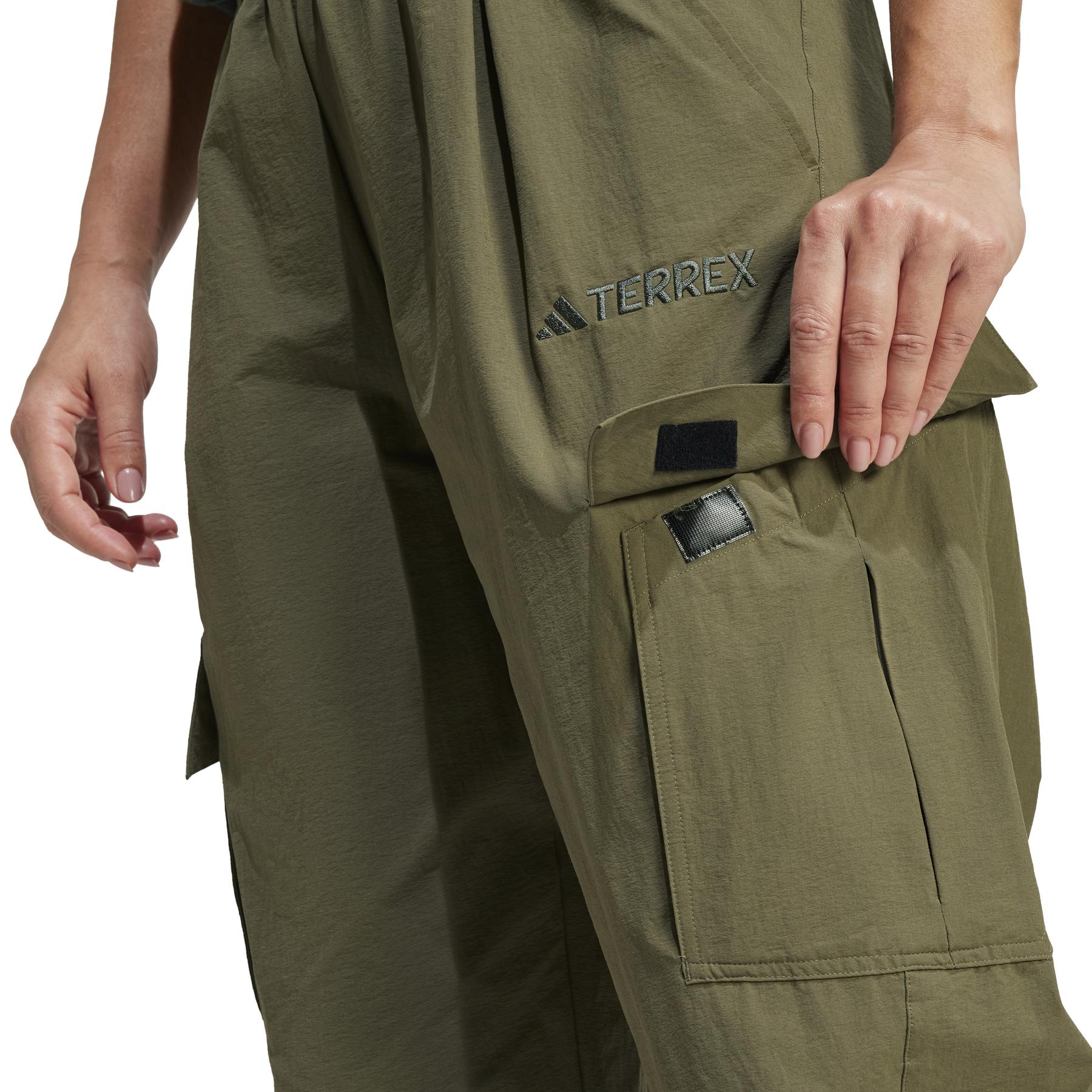 product/a/d/adidas_jf3701_olistr_7.jpg