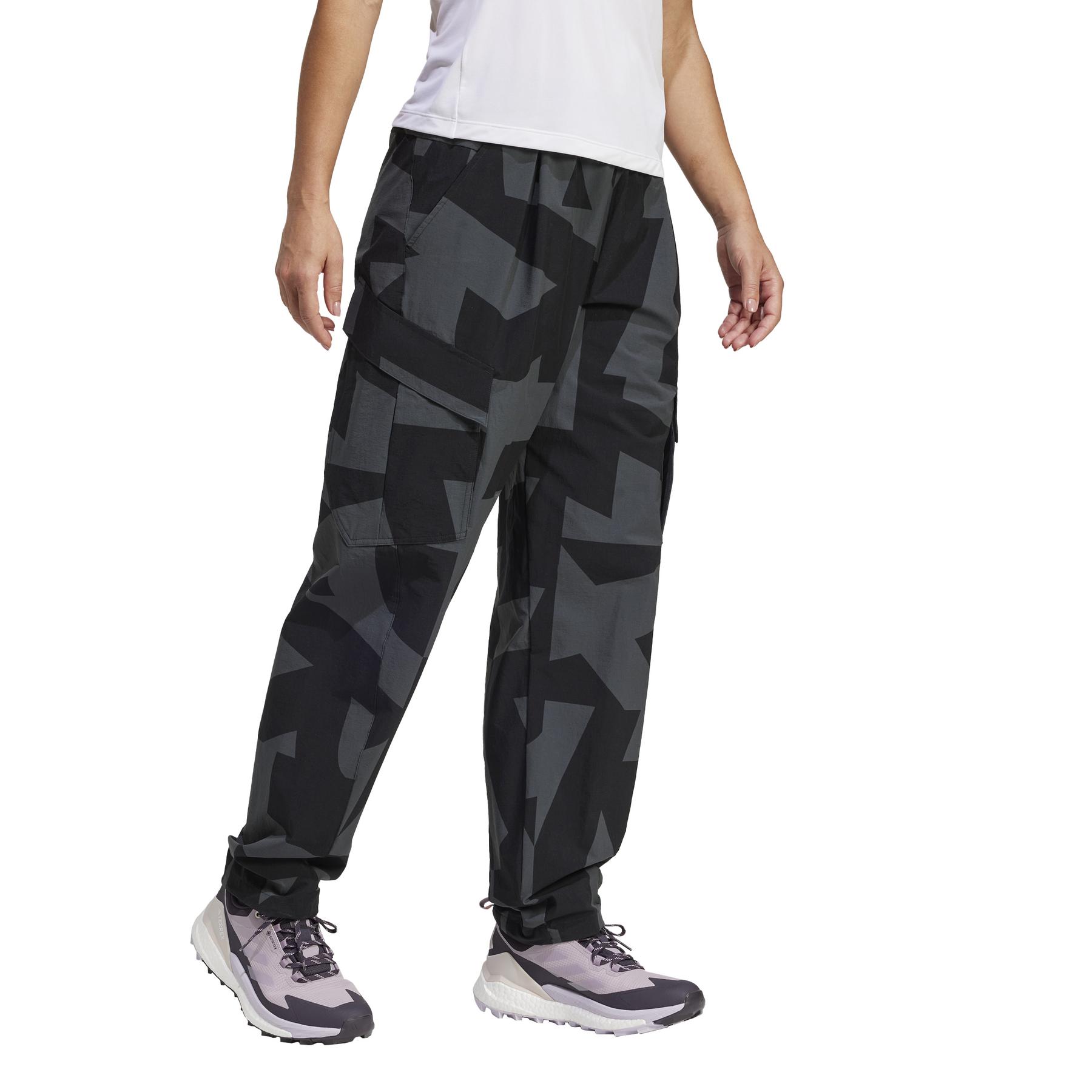 product/a/d/adidas_jf3702_black-carbon_4.jpg