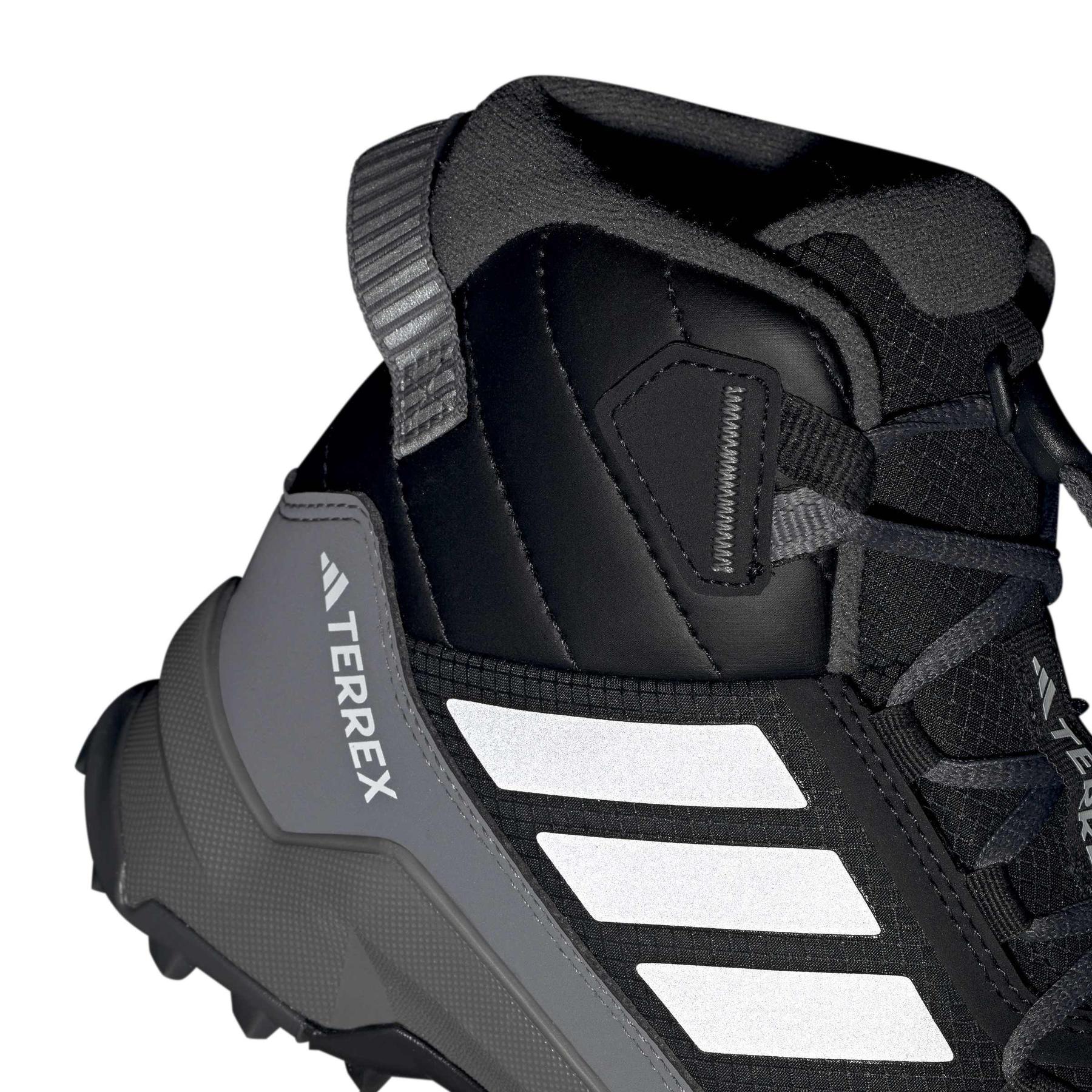 product/a/d/adidas_jh5490_13_footwear_photography_reflective_detail_white-nw091625.jpg