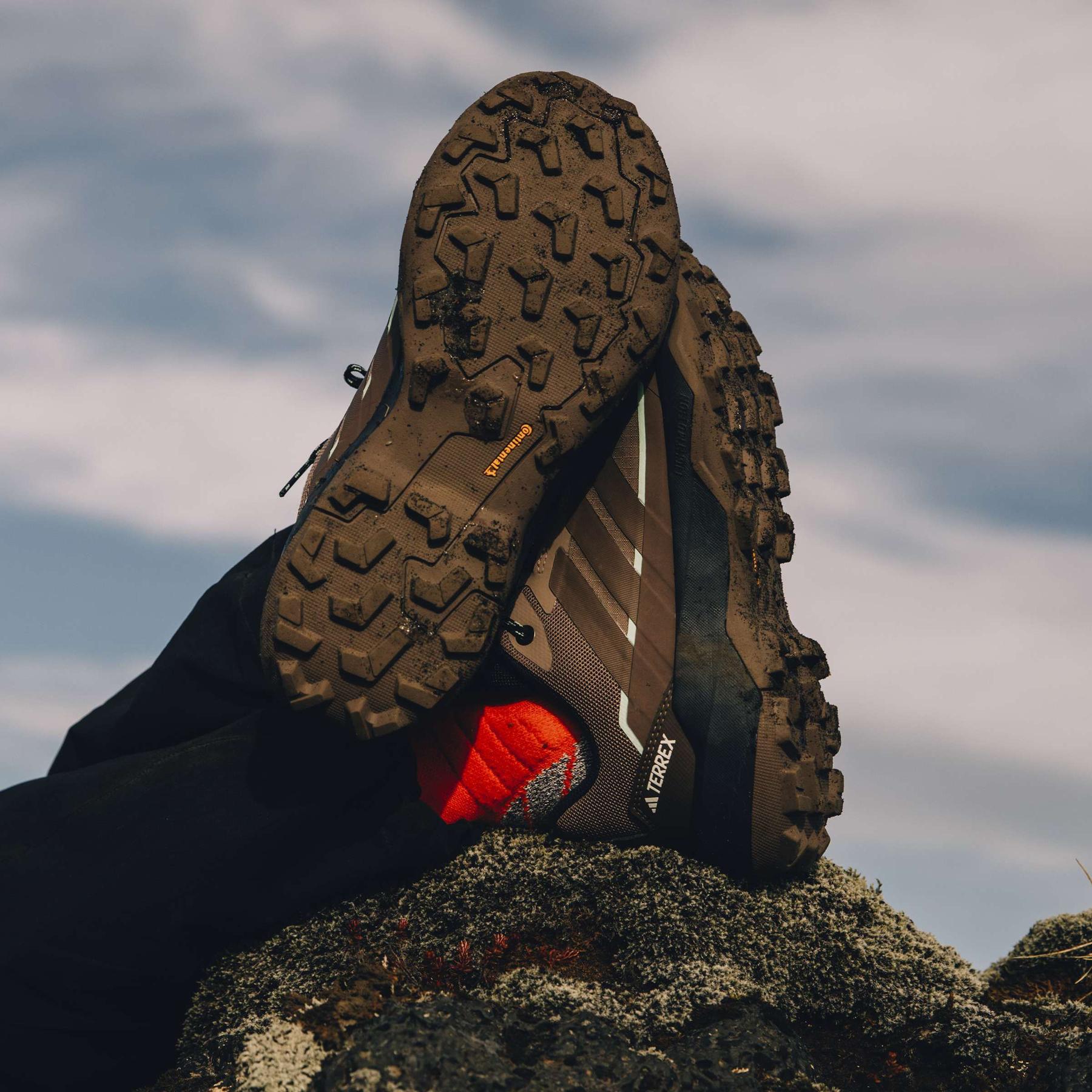 product/a/d/adidas_jh7806_15_footwear_photography_heromrktng_view_4-nw091625.jpg