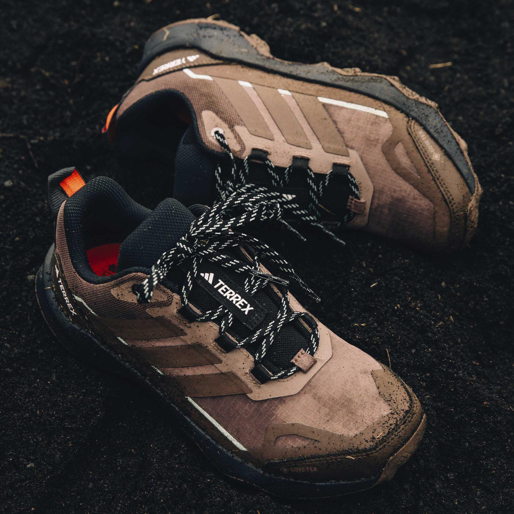 product/a/d/adidas_jh7806_17_footwear_photography_heromrktng_view_6-nw091625.jpg