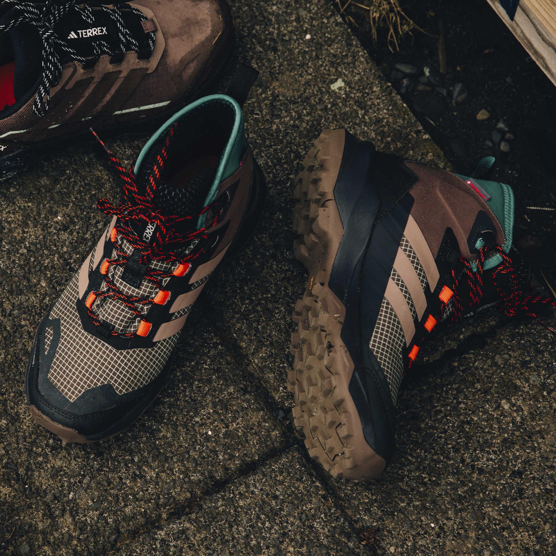 product/a/d/adidas_jh7807_19_footwear_photography_heromrktng_view_4-nw091625.jpg