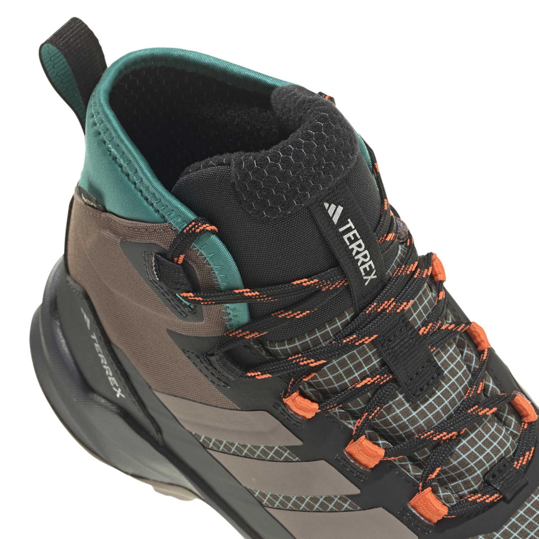 product/a/d/adidas_jh7807_8_footwear_photography_detail_view_1_white-nw091625.jpg