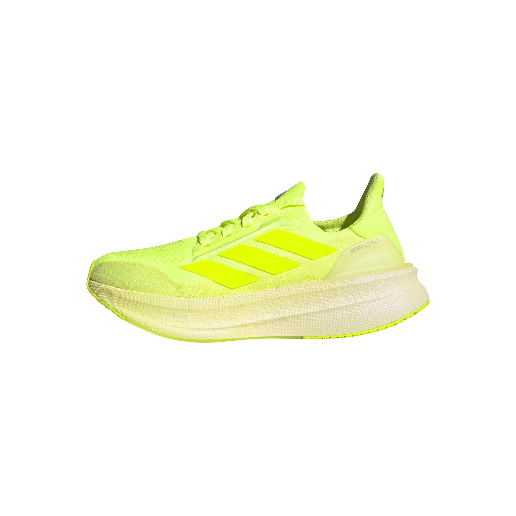 product/a/d/adidas_jh9018_14_footwear_photography_left_side_center_lateral_view_white.jpg