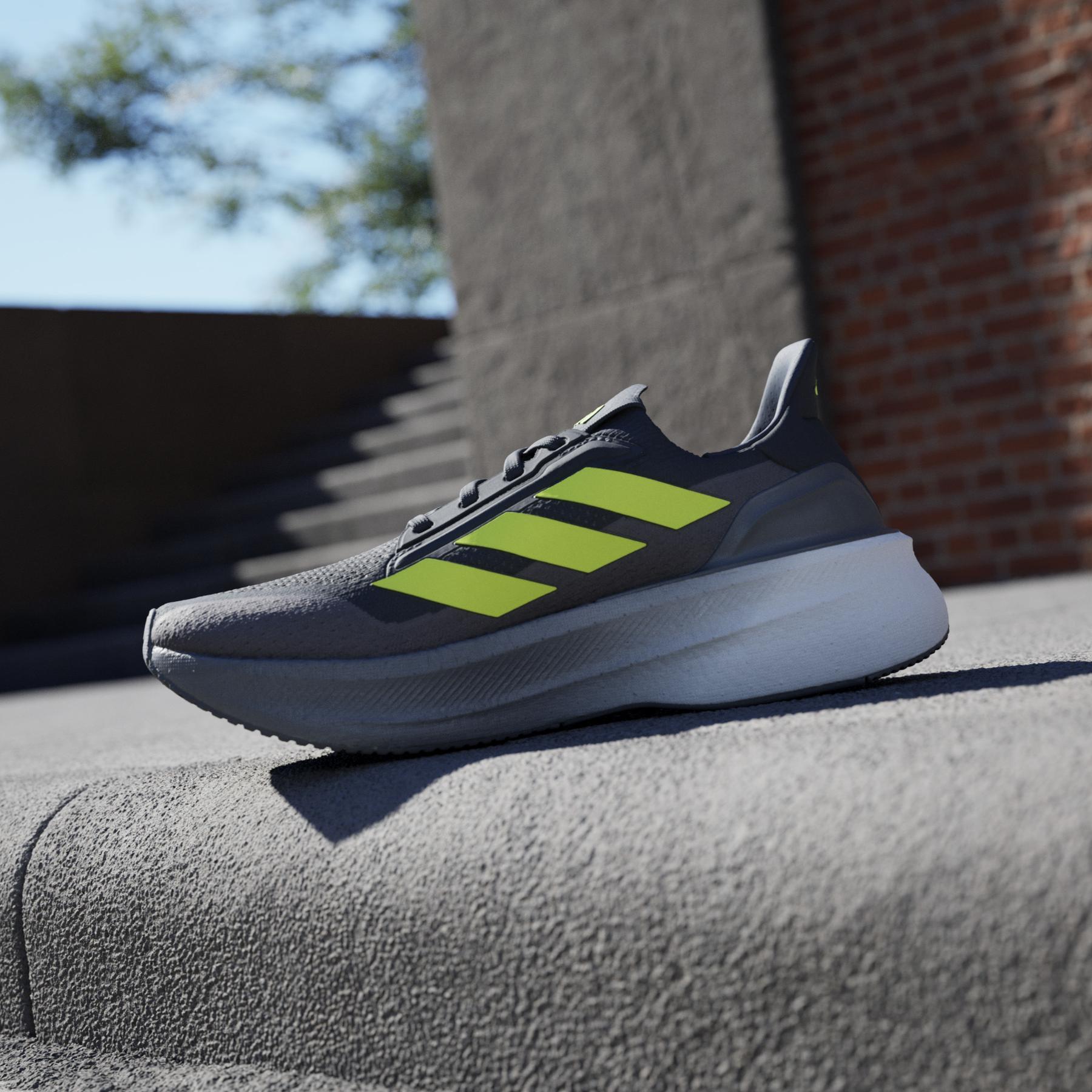 product/a/d/adidas_jh9034_20_footwear_photography_heromrktng_view_7-nw091625.jpg