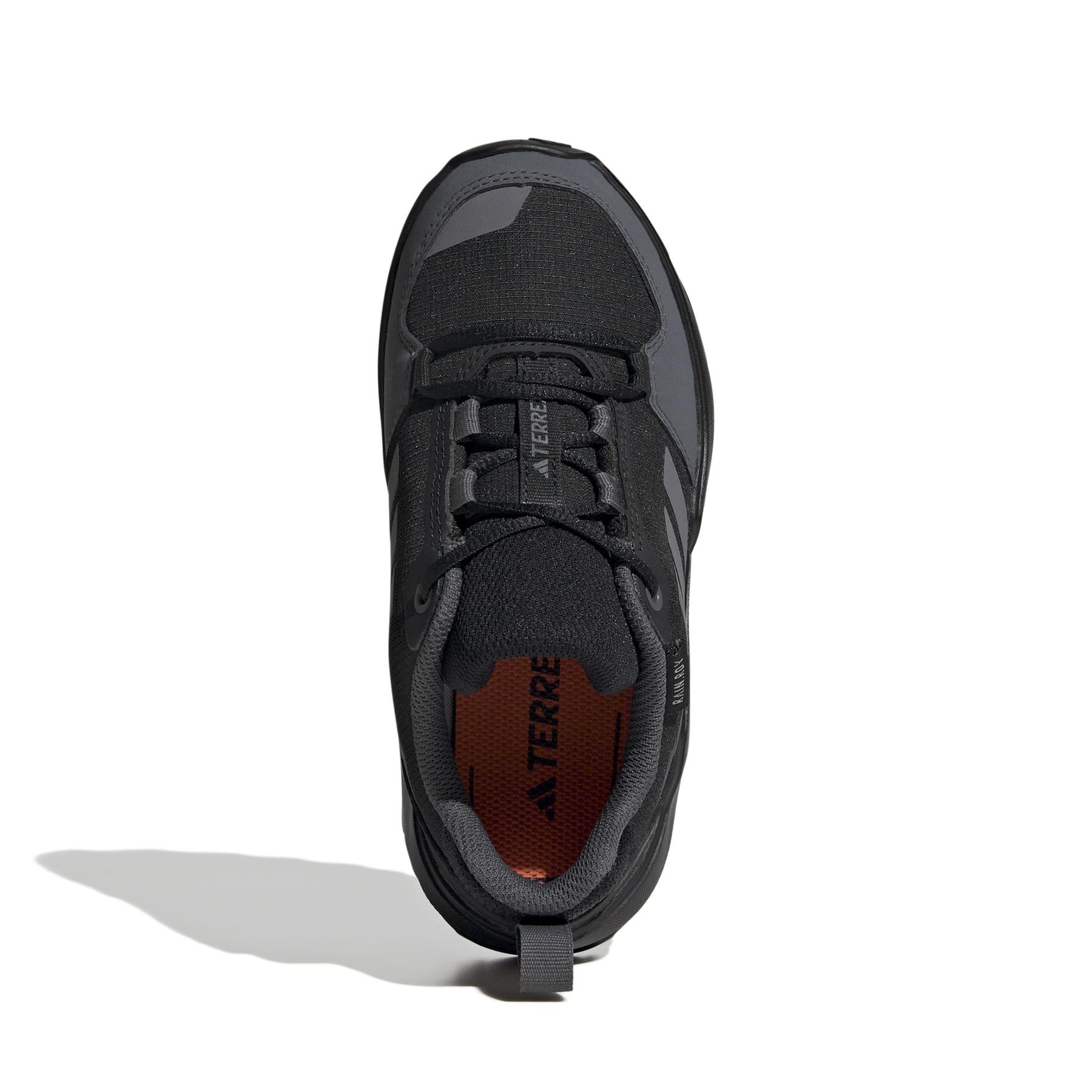 product/a/d/adidas_ji0917_3_footwear_photography_top_portrait_view_white-nw091625.jpg