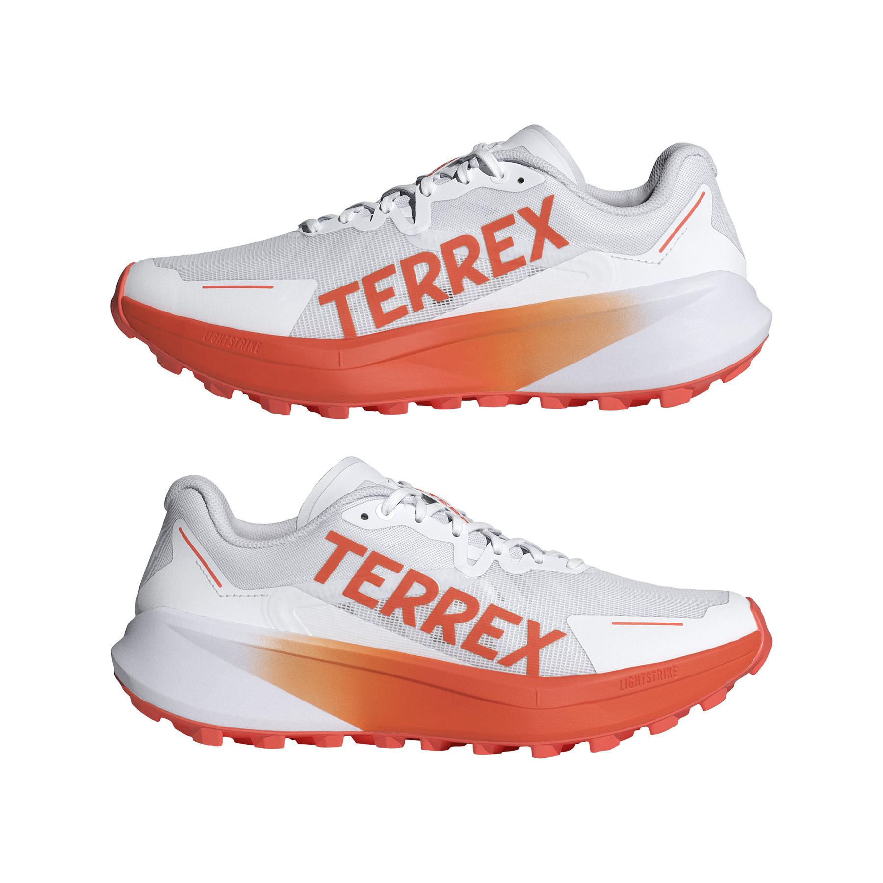 product/a/d/adidas_ji0951_10_footwear_photography_mirrored_pair_view_white.jpg