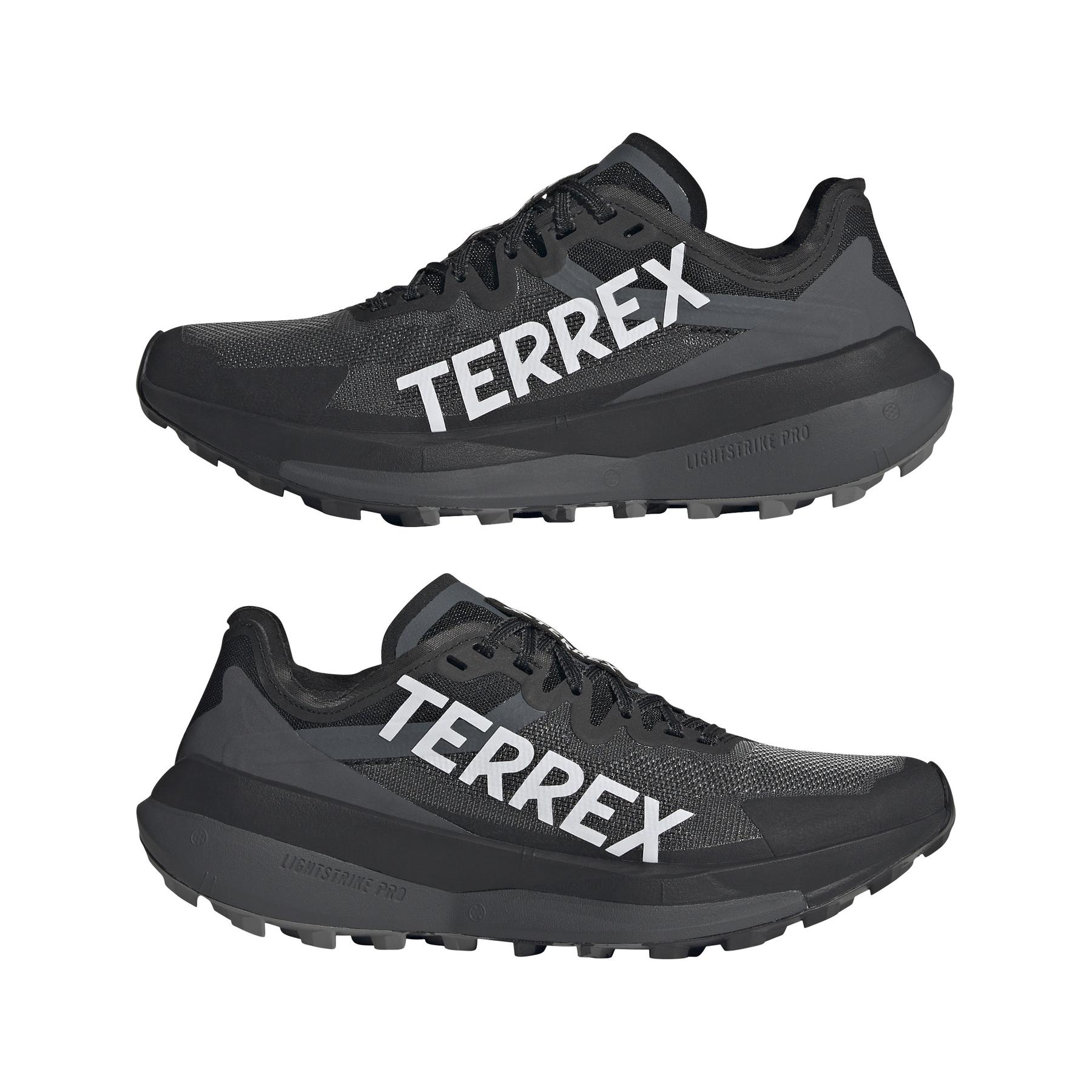 product/a/d/adidas_ji0953_10_footwear_photography_mirrored_pair_view_white.jpg