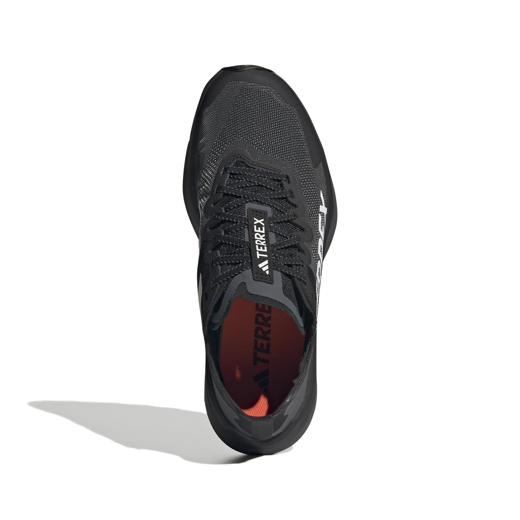 product/a/d/adidas_ji0953_3_footwear_photography_top_portrait_view_white.jpg
