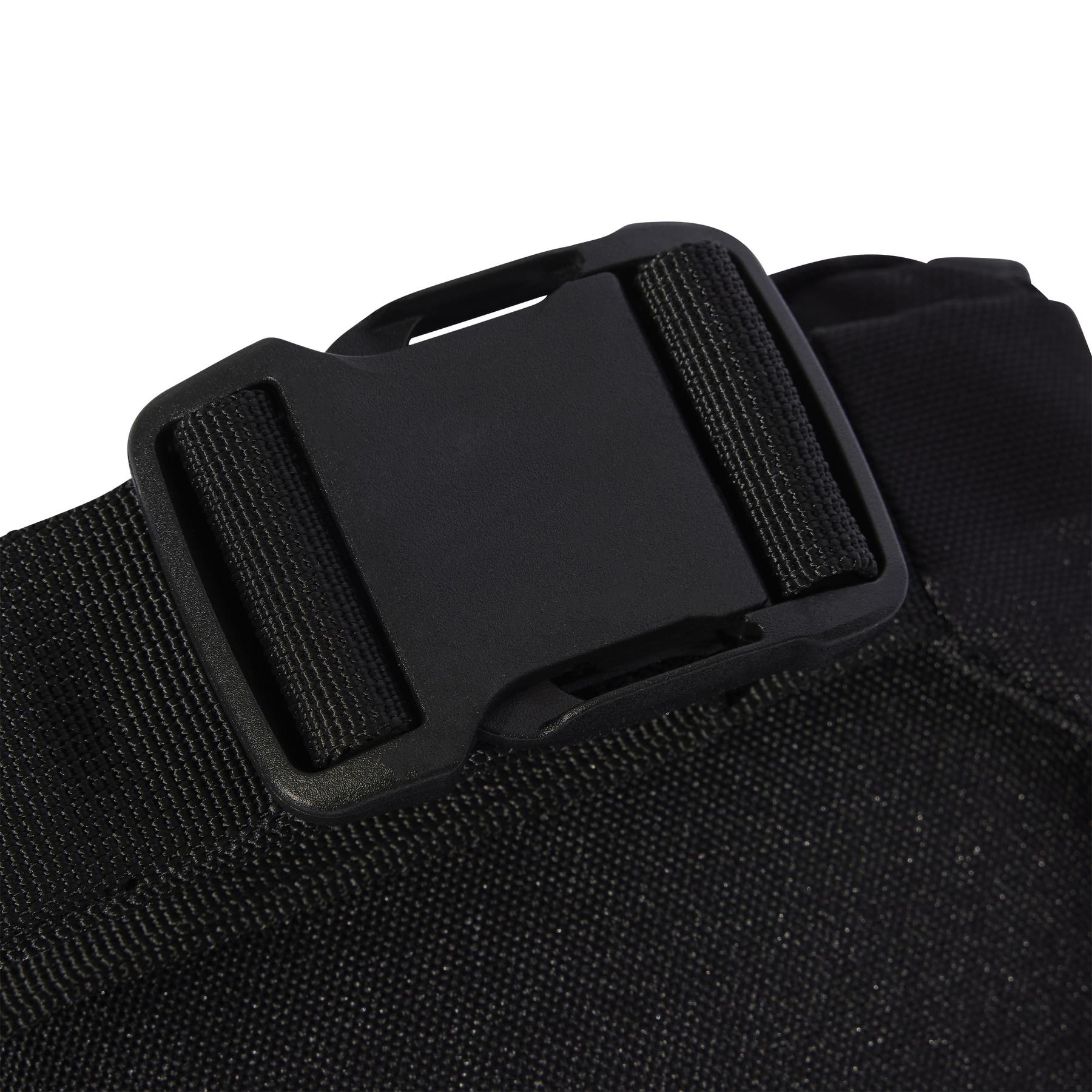 product/a/d/adidas_jj1480_black-white_3.jpg