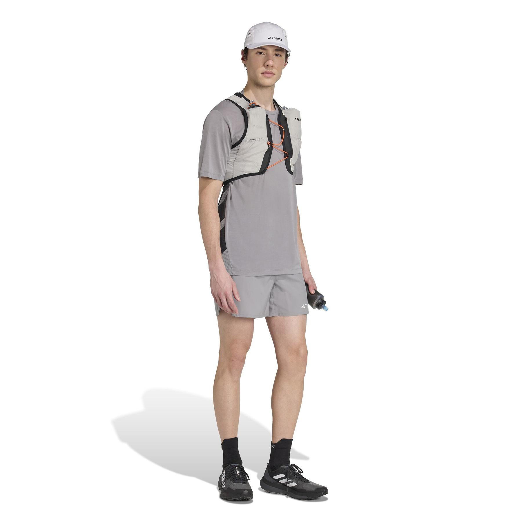product/a/d/adidas_jl6184_03.jpg